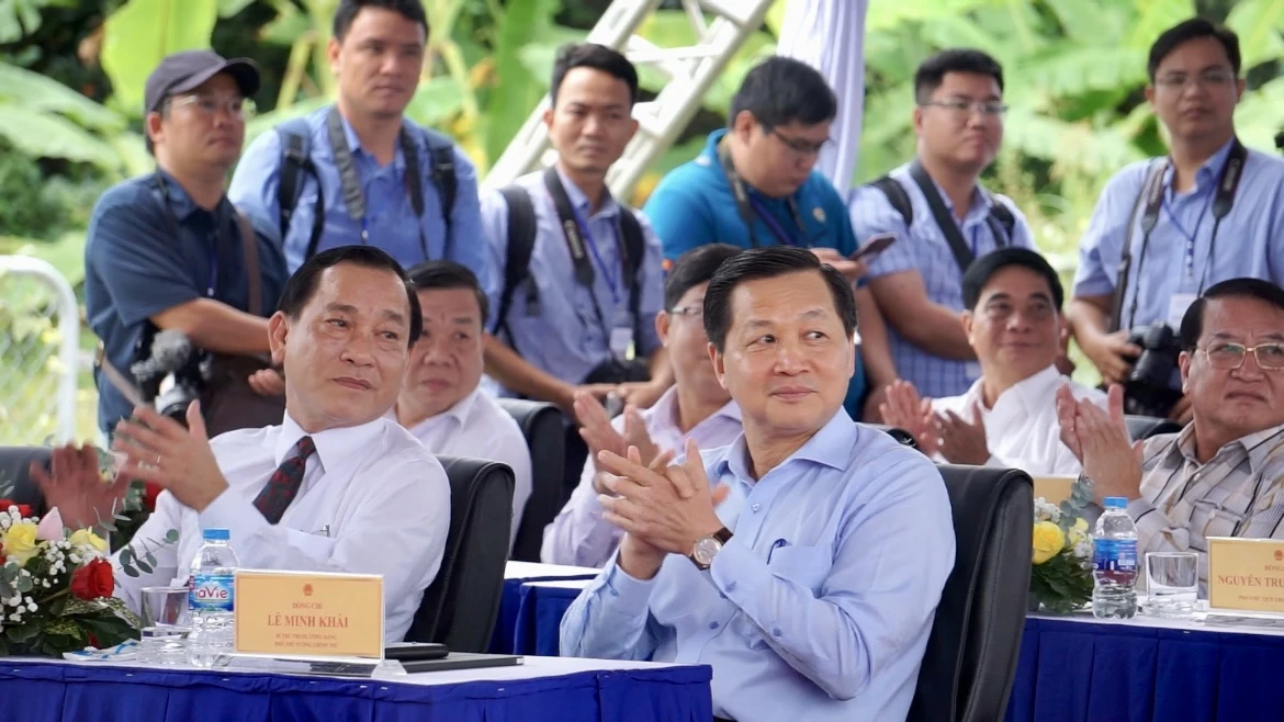 khanh-thanh-cau-my-thuan-2.jpeg