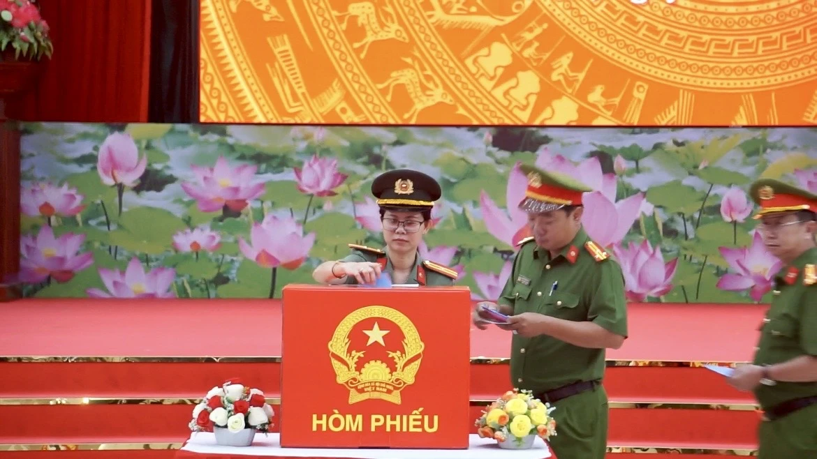 công an tp cần thơ,bầu cử,bỏ phiếu sớm, phường cái khế