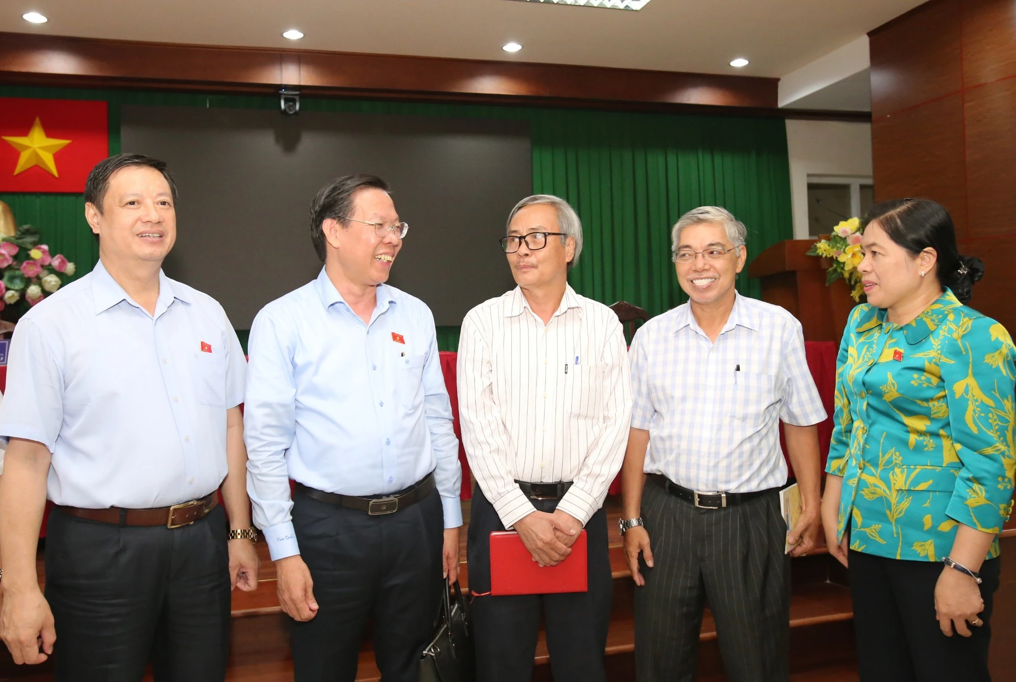 chinh-quyen-do-thi-6.jpg