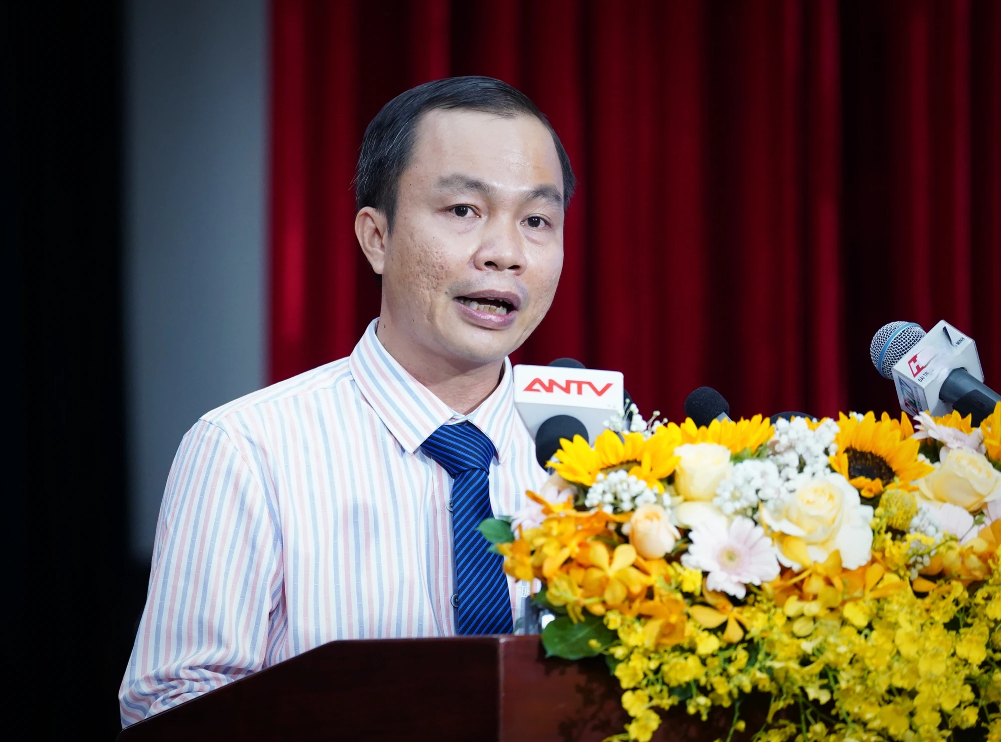 thi-dua-yeu-nuoc-9.jpg