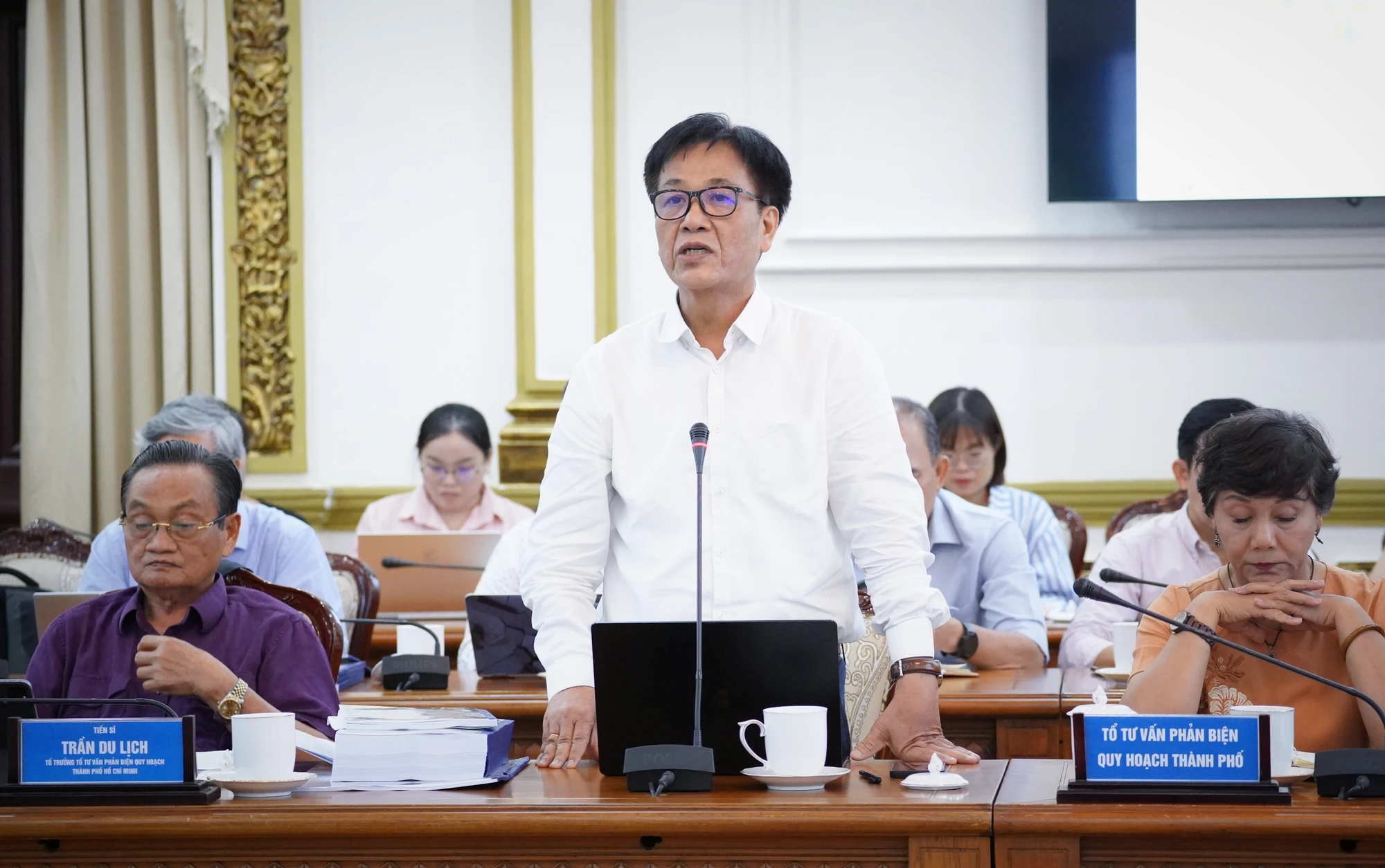 kts-ngo-viet-nam-son-1.jpg