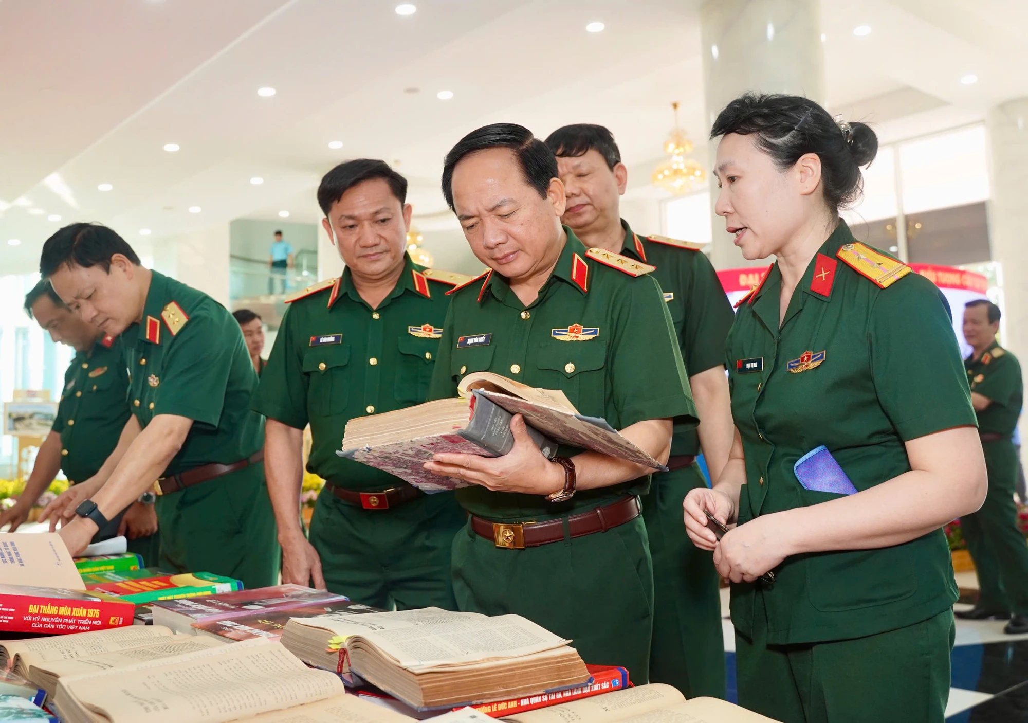 dai-thang-mua-xuan-1975-7.jpg