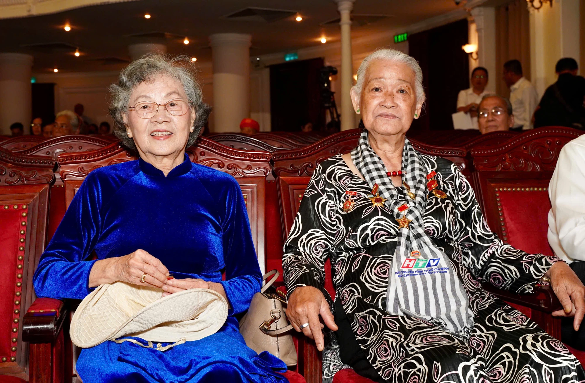 60-ca-nhan-tieu-bieu-16.jpg