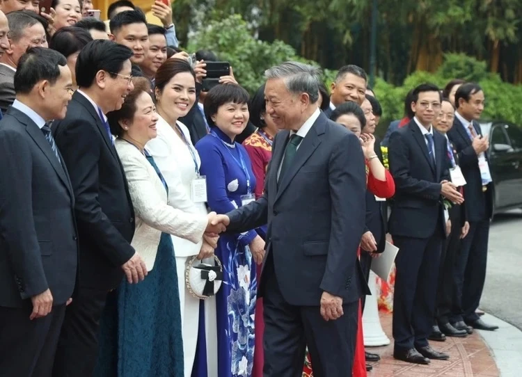 xoay-chuyen-cuc-dien-5.jpg