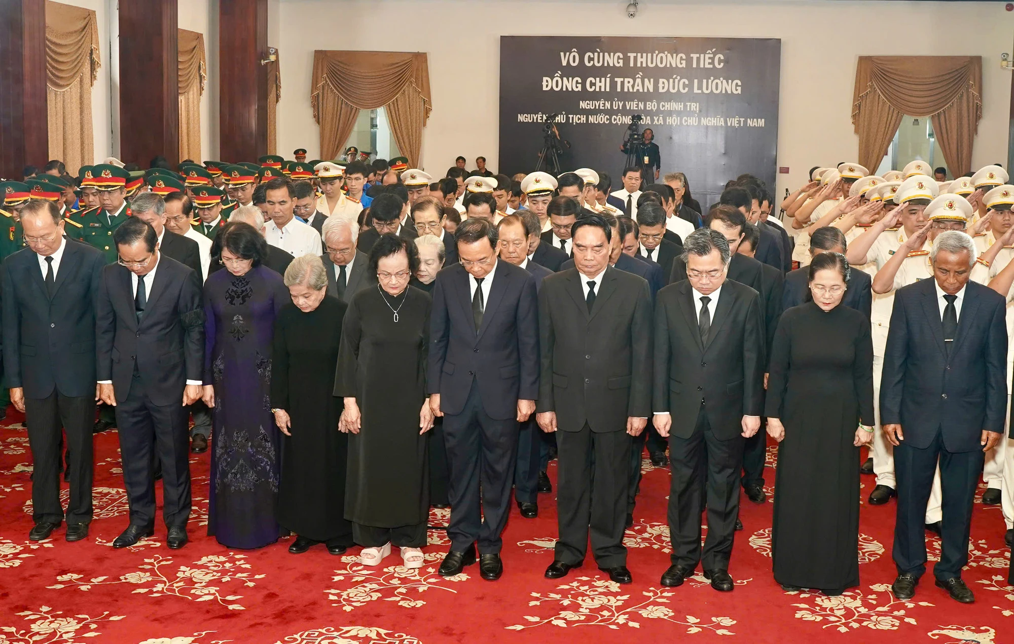 nguyen-chu-tich-nuoc-tran-duc-luong-3.jpg