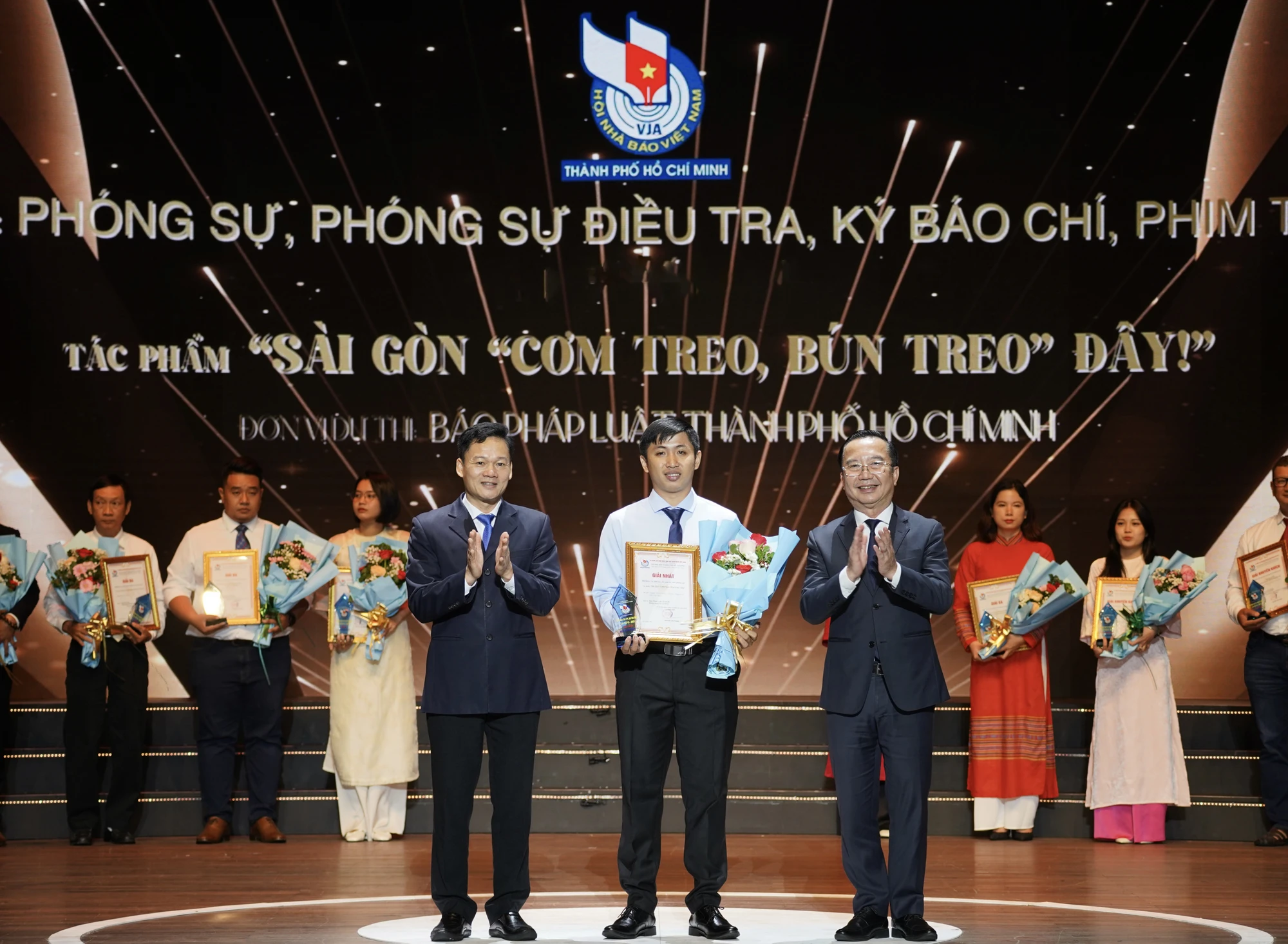 Báo Pháp Luật TP.HCM đoạt 10 giải báo chí TP.HCM 