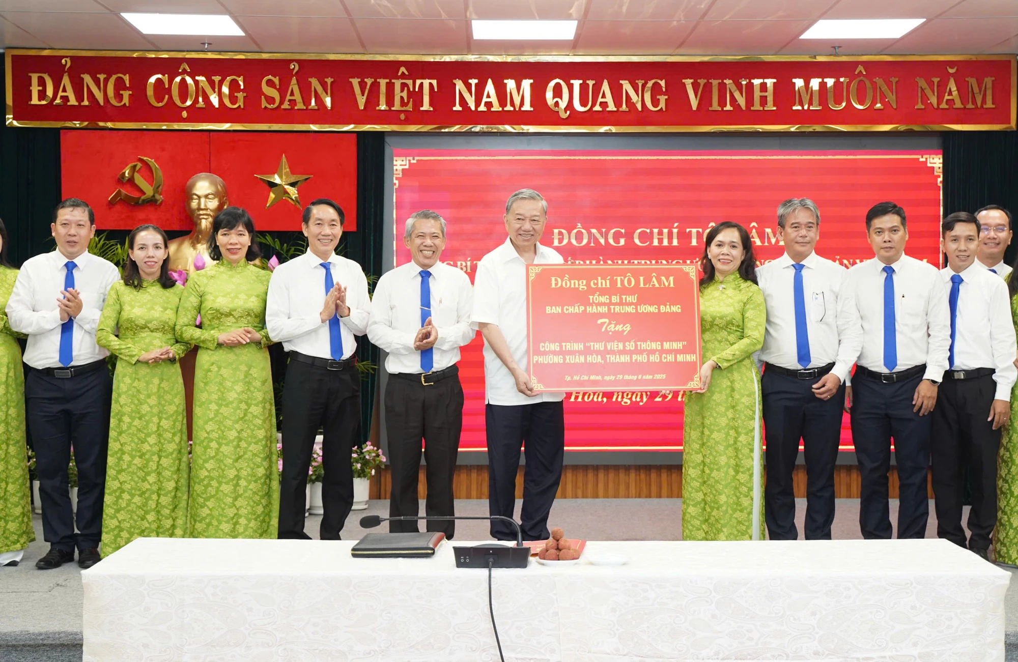 tong-bi-thu-to-lam-10.jpg