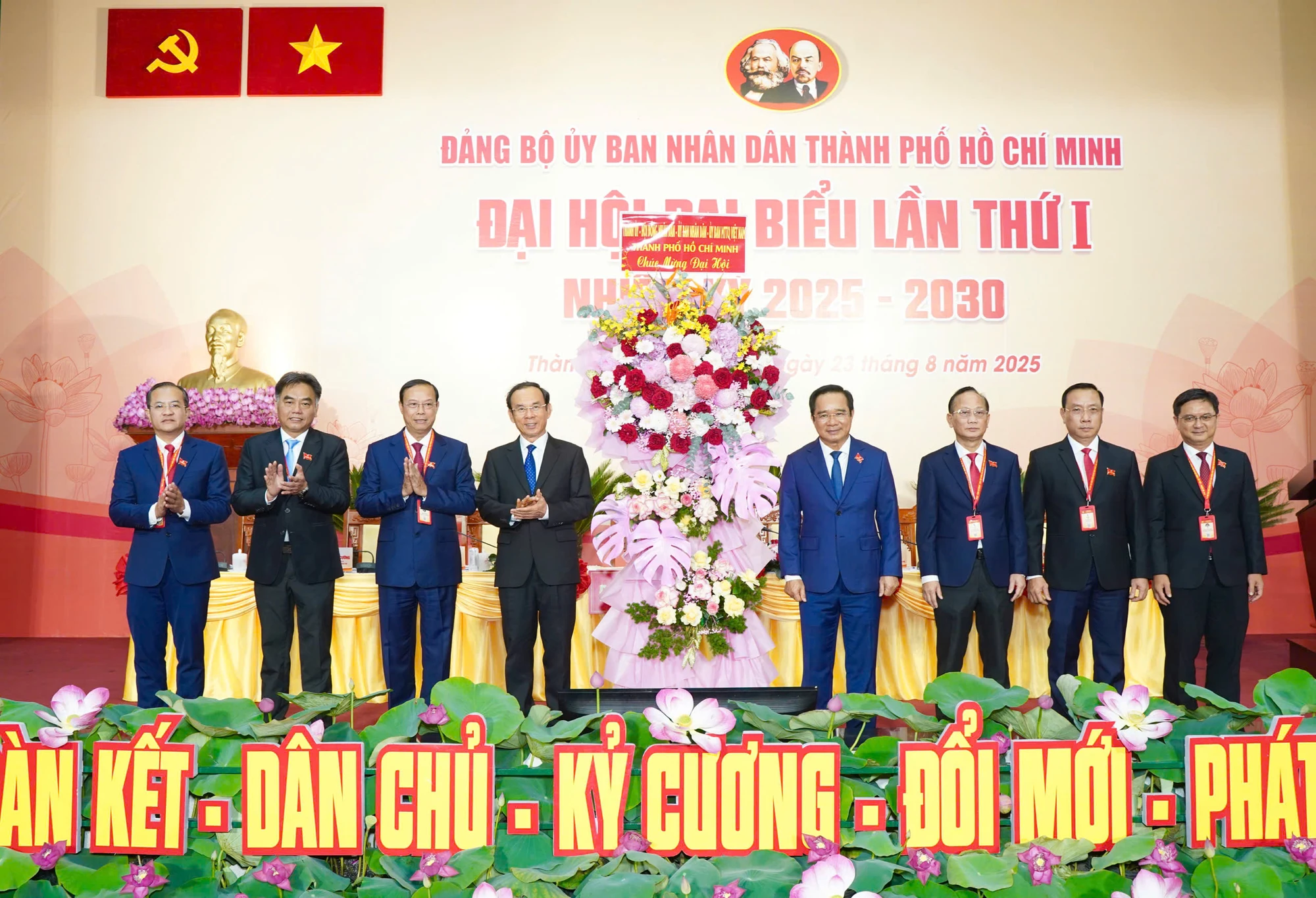dang-bo-ubnd-tp.hcm-54.jpg
