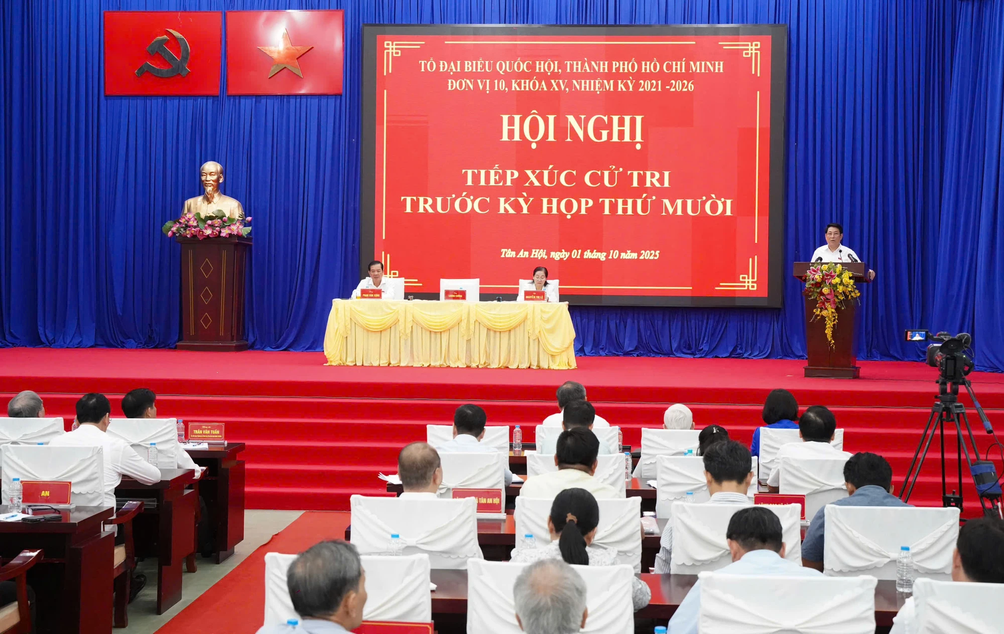 chu-tich-nuoc-luong-cuong-16.jpg