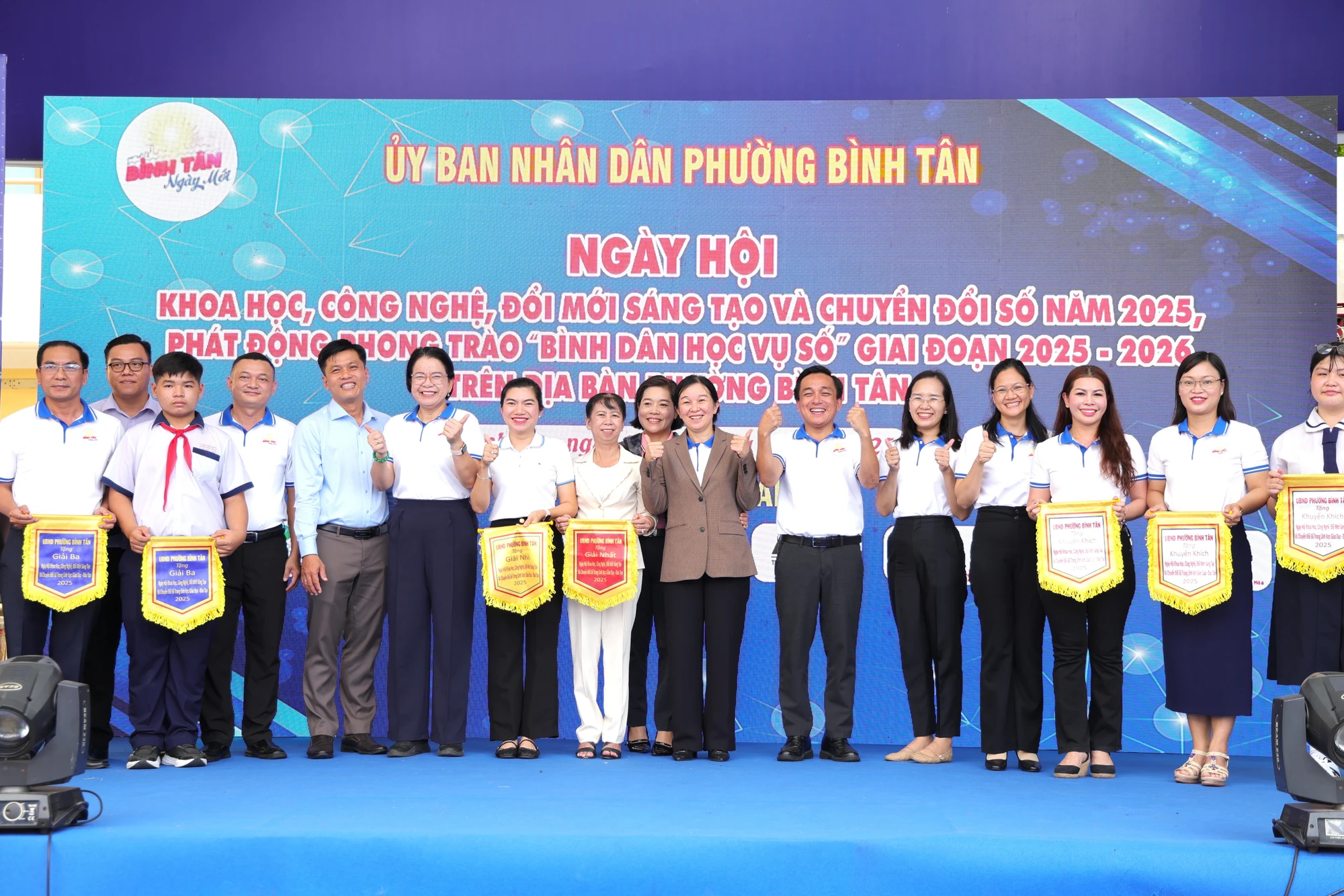 phuong-binh-tan-10.JPG