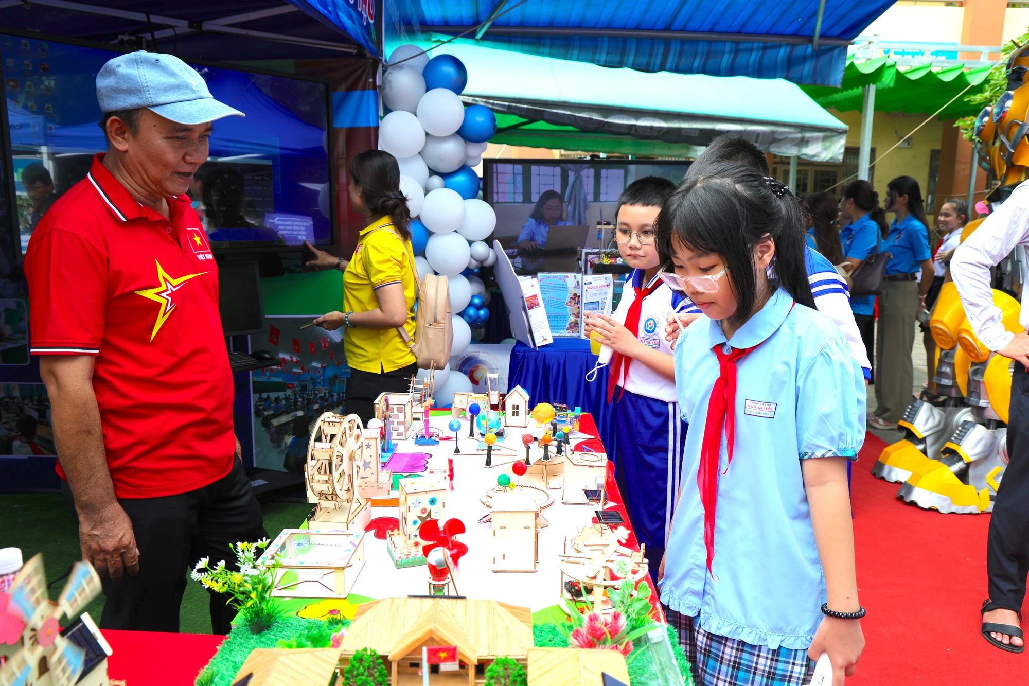 phuong-binh-tan-13.JPG