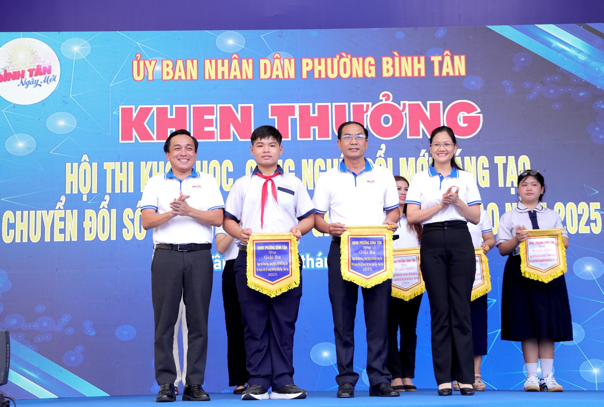 phuong-binh-tan-7.JPG