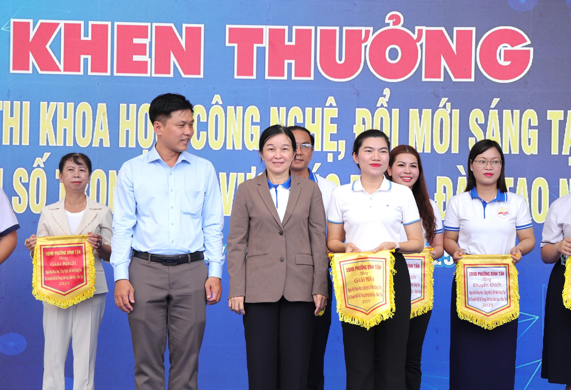 phuong-binh-tan-9.JPG