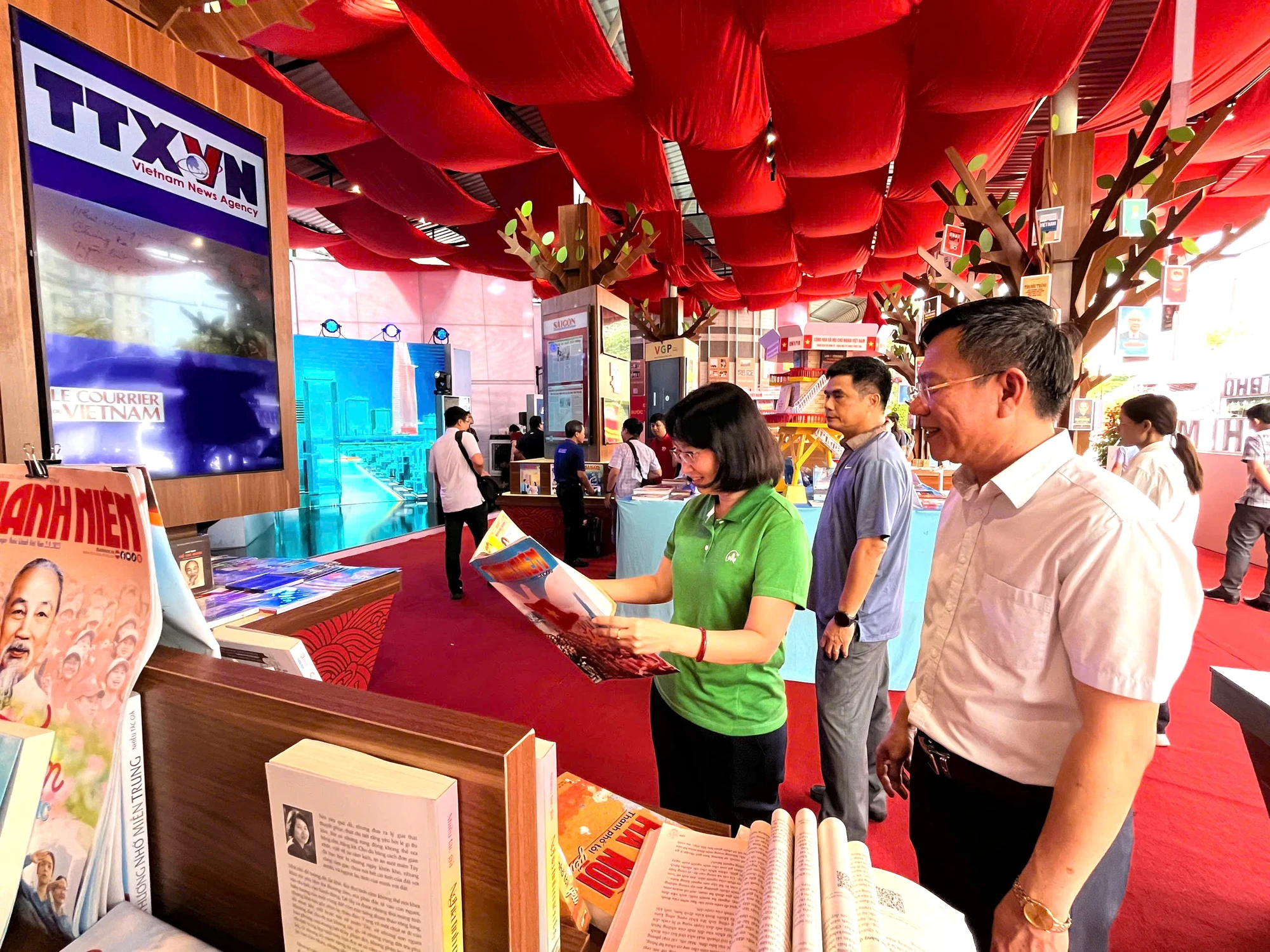 trien-lam-san-pham-cong-nghe-chien-luoc-4.jpg