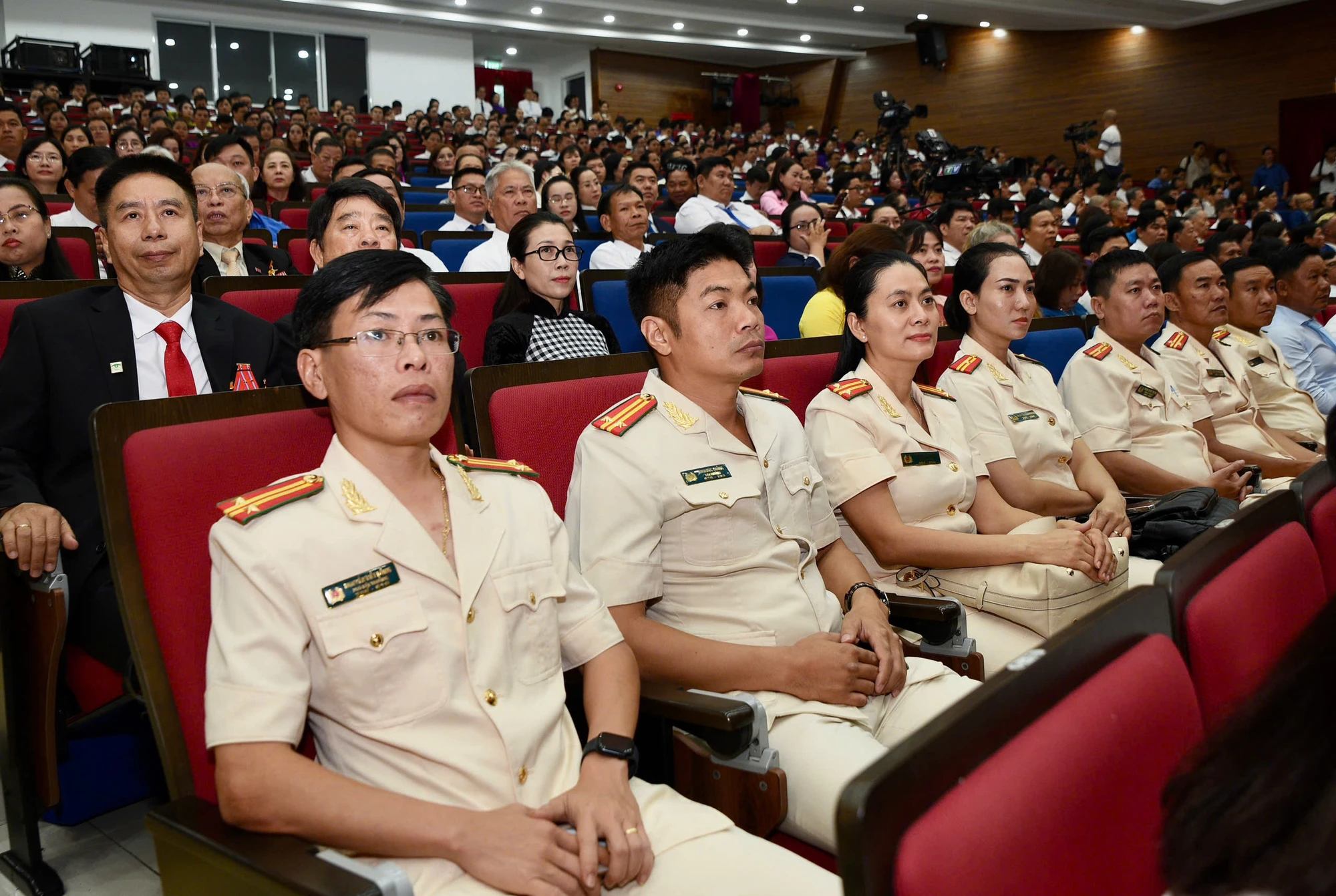 thi-dua-yeu-nuoc-1.jpg