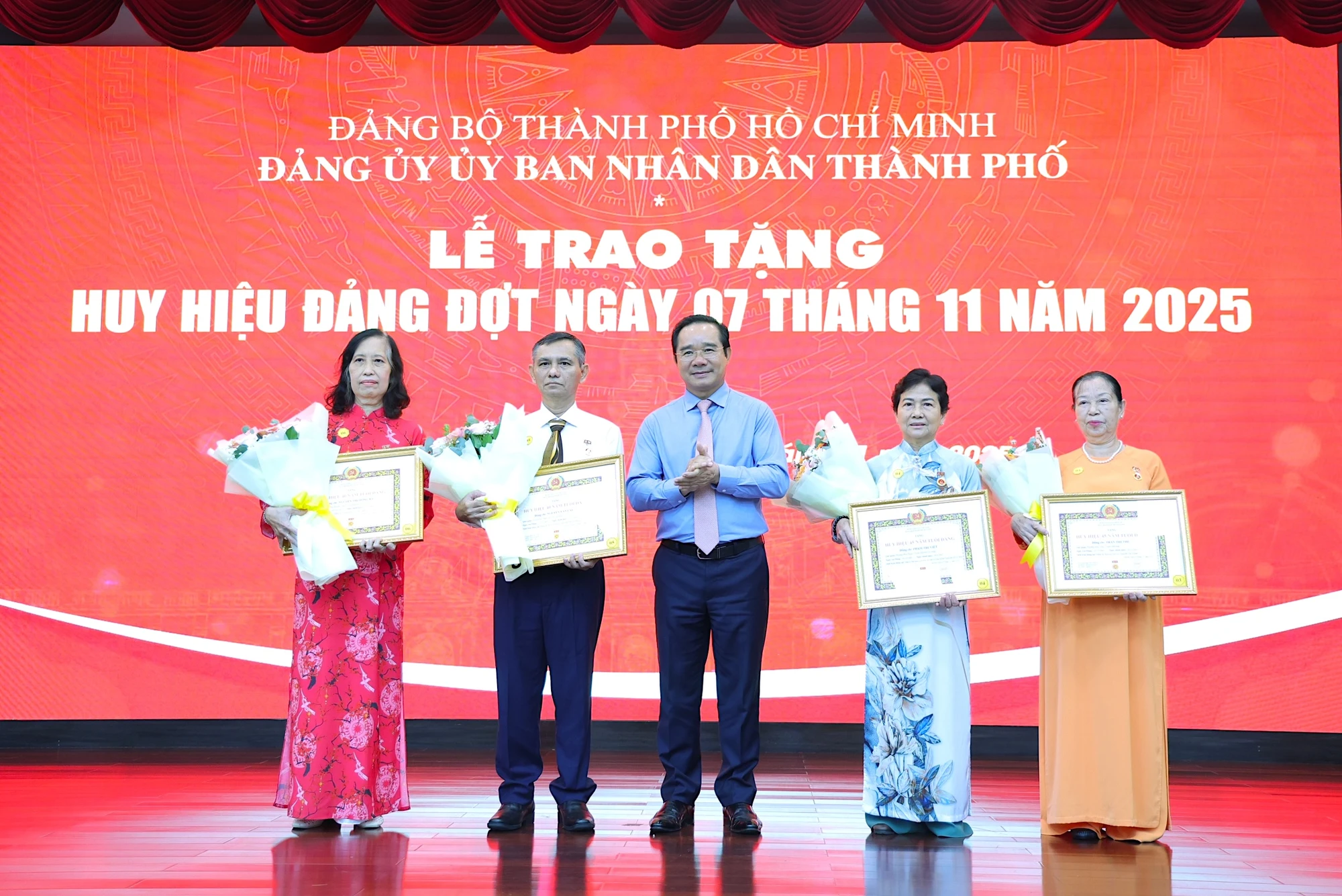huy-hieu-dang-5.JPG