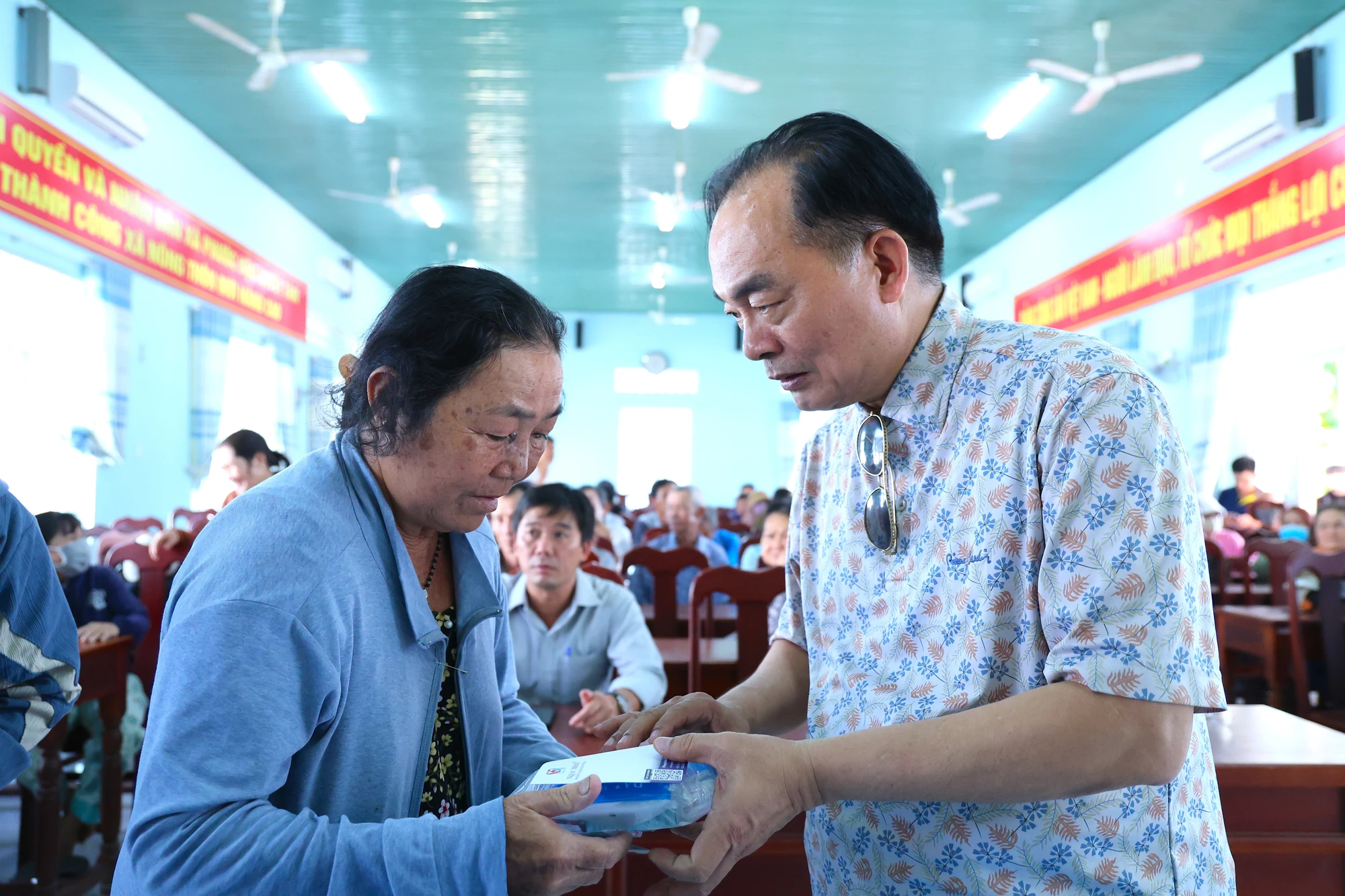 bao-phap-luat-tp.hcm-20.JPG