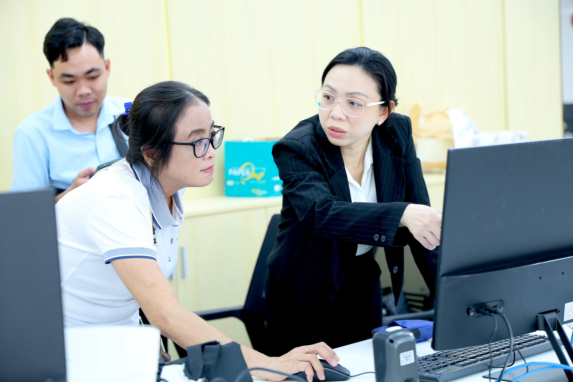 trung-tam-phuc-vu-hanh-chinh-cong-tp.hcm-9.JPG