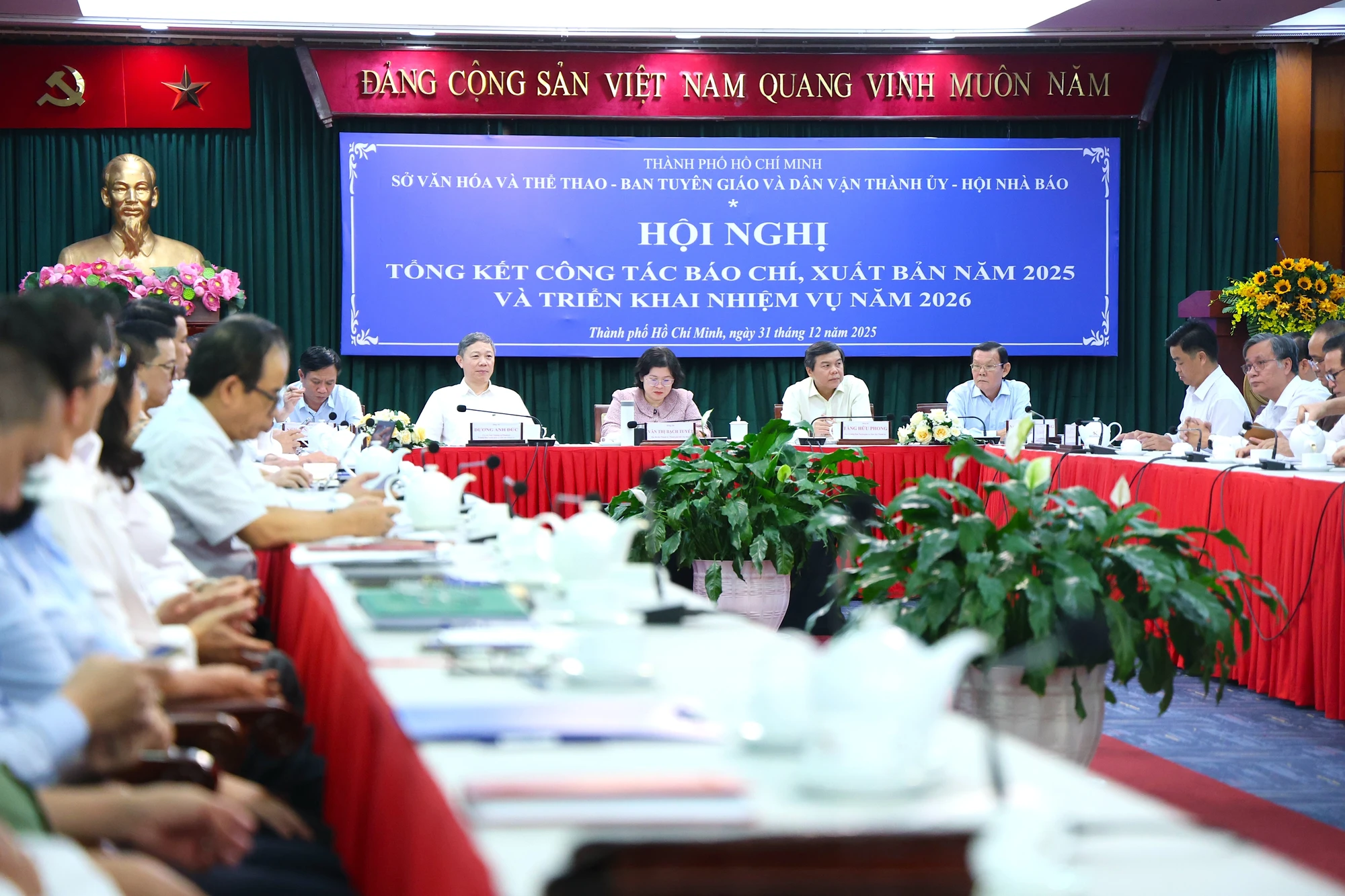 sap-xep-bao-chi-3.JPG