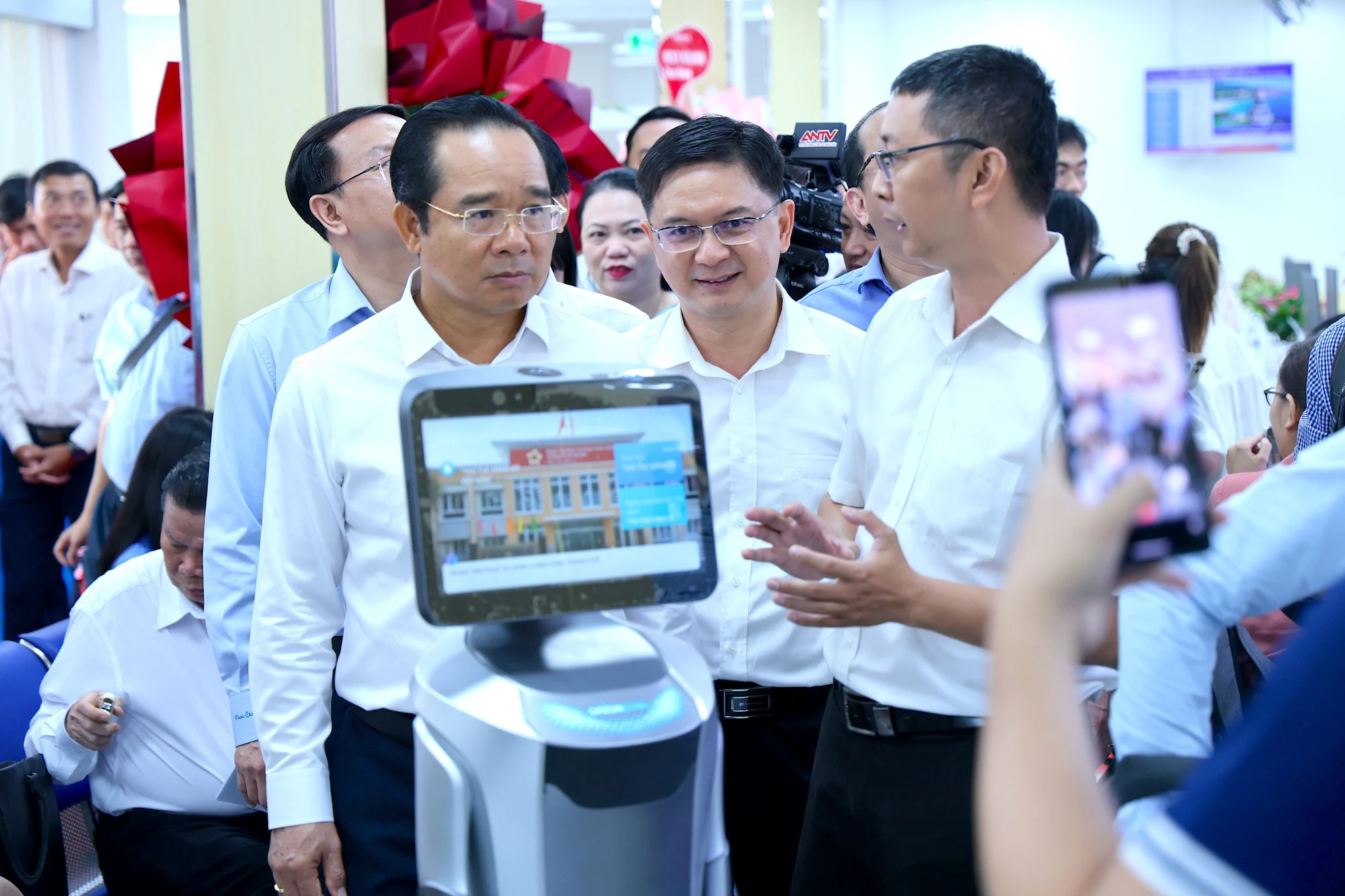 trung-tam-phuc-vu-hanh-chinh-cong-tp.hcm-15.JPG