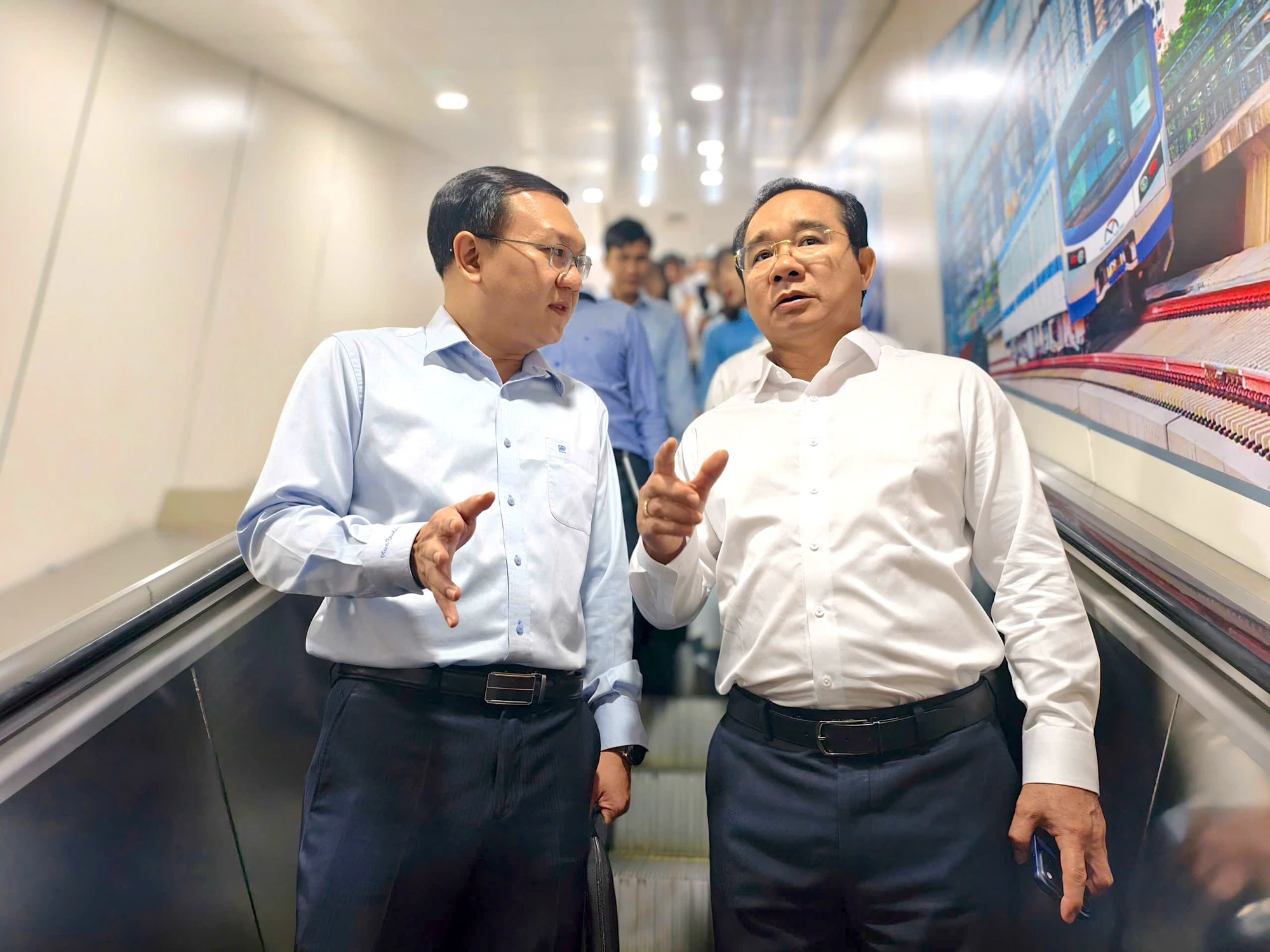 trung-tam-phuc-vu-hanh-chinh-cong-tp.hcm-4.jpg