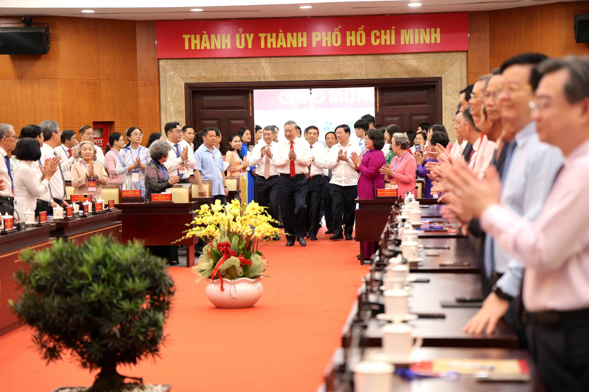 tong-bi-thu-to-lam-1.JPG