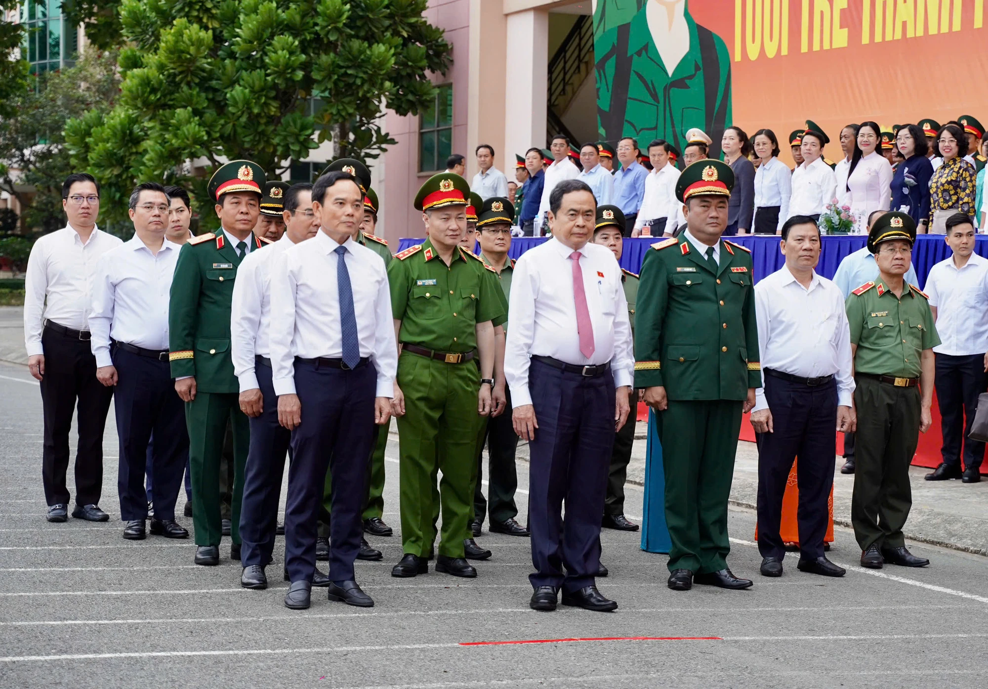 giao-quan-nhap-ngu-chu-tich-nguyen-van-duoc-1.jpg