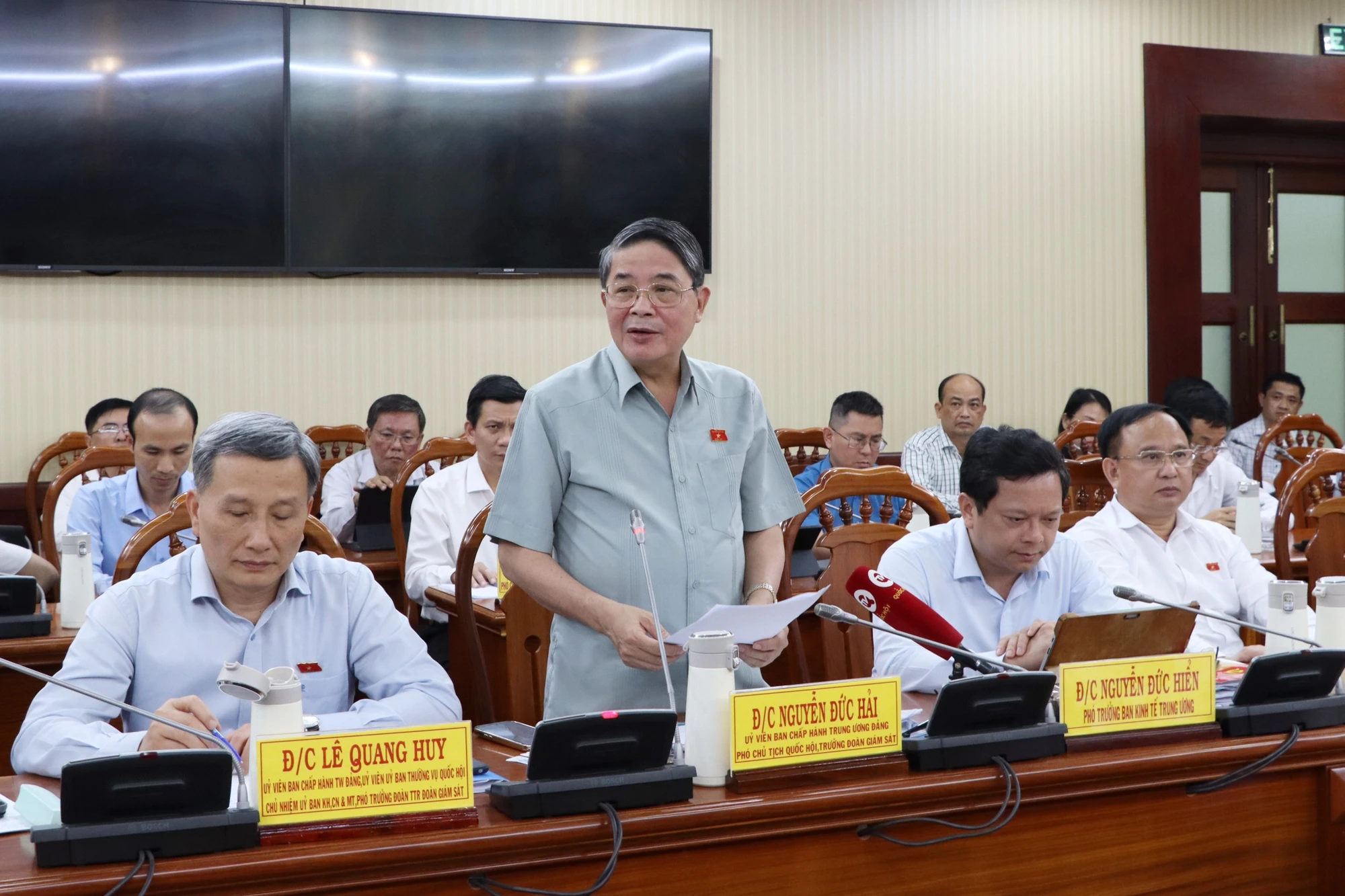 Phó chủ tịch Quốc hội Nguyễn Đức Hải phát biểu tại buổi làm việc. Ảnh: Báo BRVT