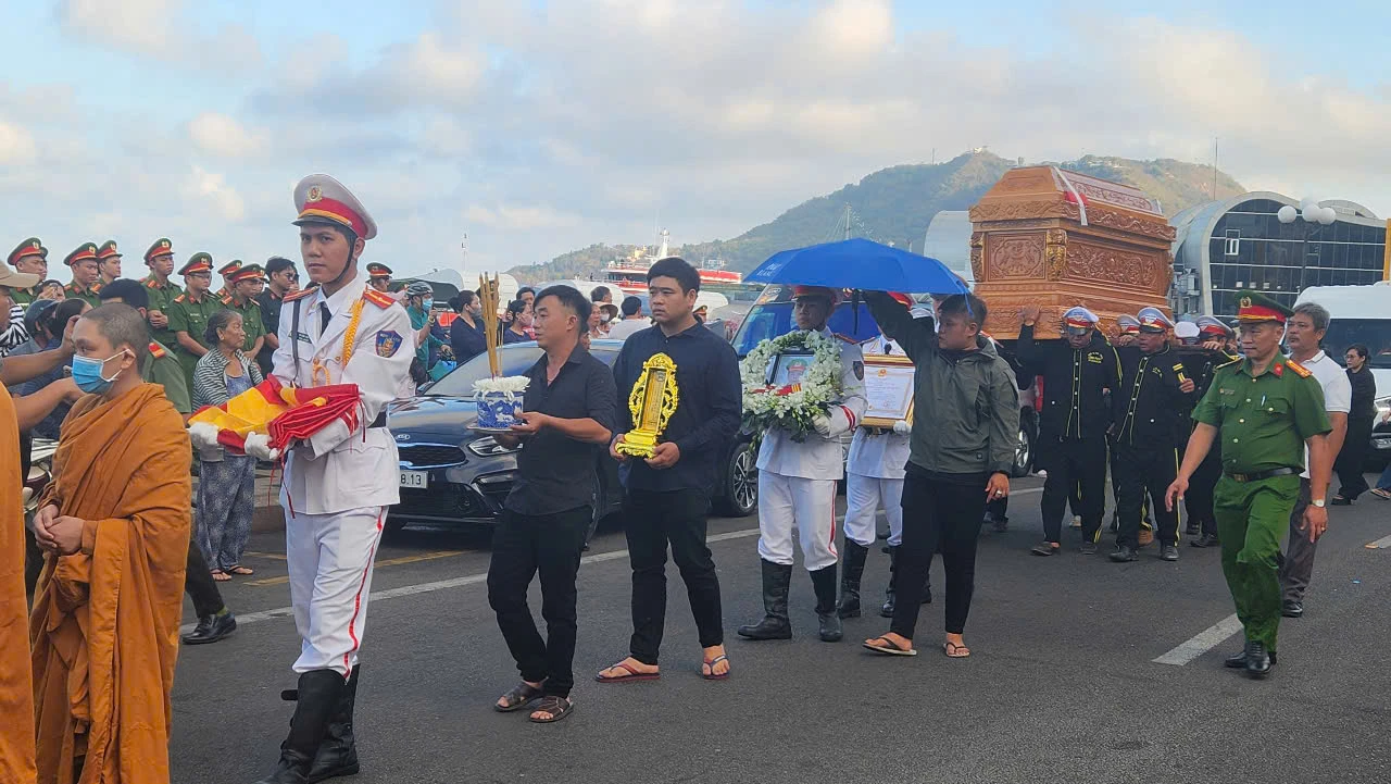 Canh-sat-co-dong-h29.jpg