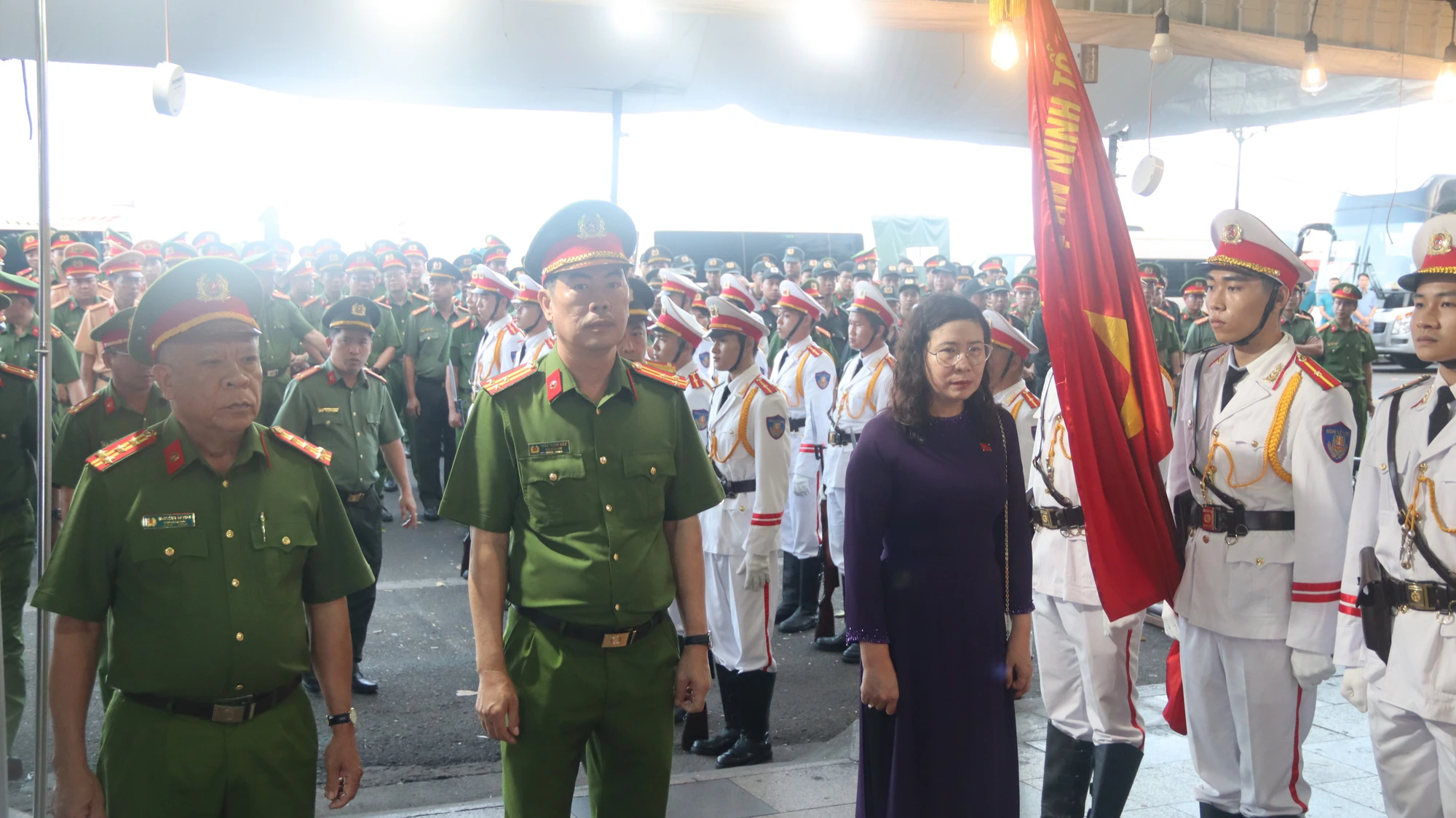 Canh-sat-co-dong-h3.JPG