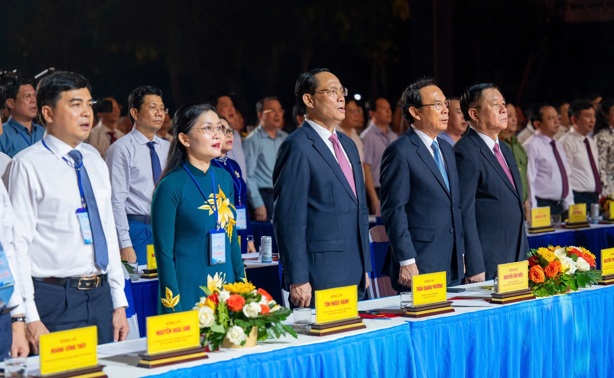 cON-dAO-H5.jpg