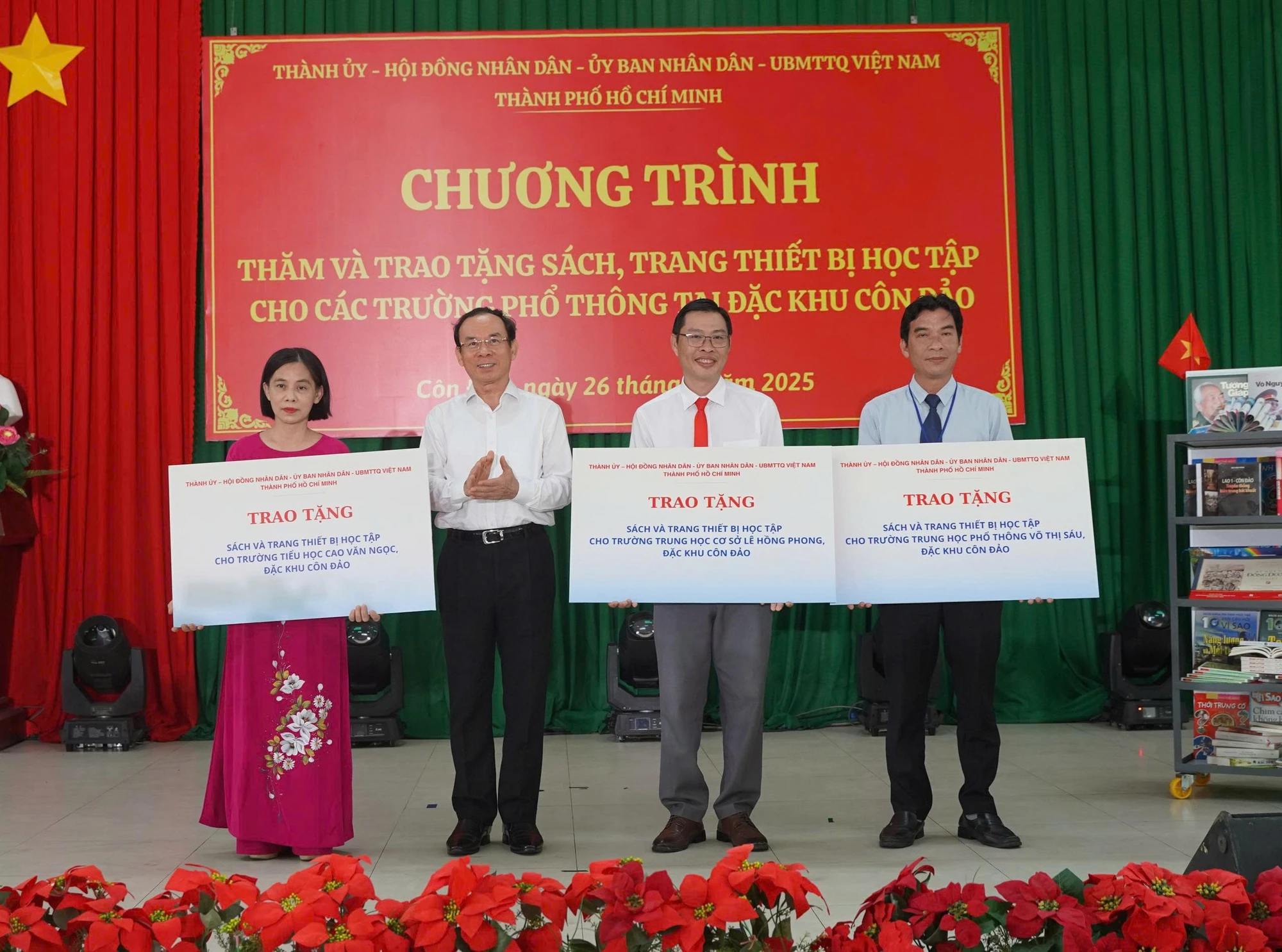 Bi-thu-Nguyen-Van-Nen-11.jpg