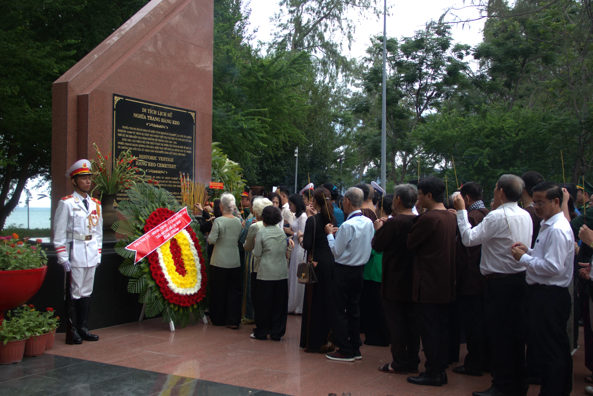 Nghia-trang-hang-keo-h2.jpg