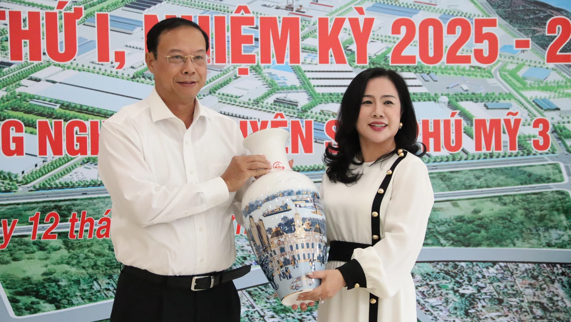 ong-Nguyen-Van-Tho-h2.JPG