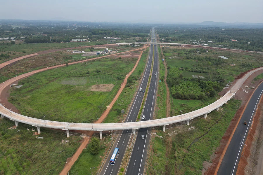 Hôm nay, khánh thành cao tốc Phan Thiết - Dầu Giây và Mai Sơn - Quốc lộ 45