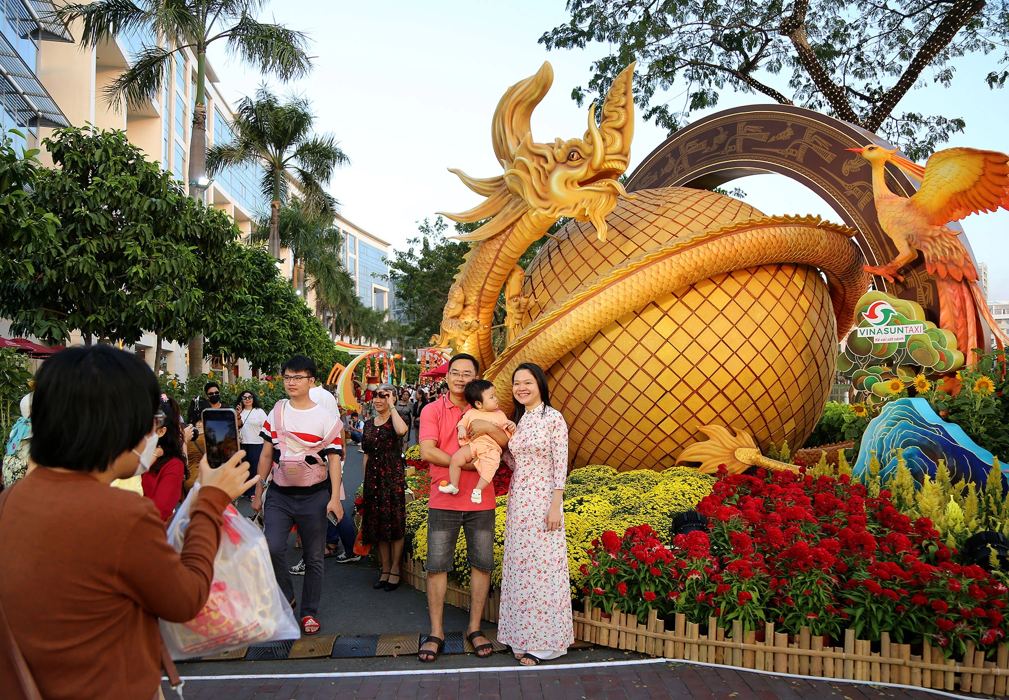 Năm Thìn kể chuyện Rồng (3).JPG