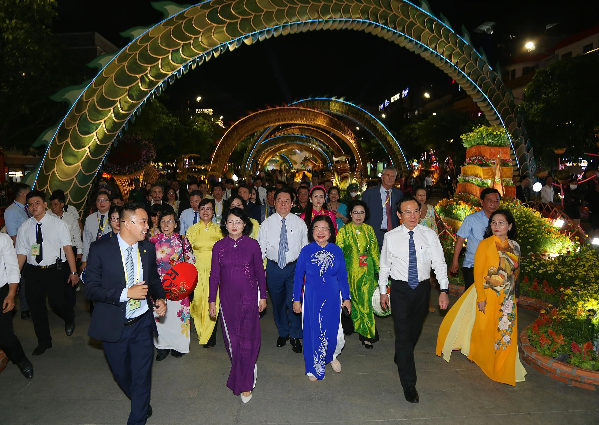 khai mạc đường hoa nguyễn huệ tết giáp thìn 2024 (3).JPG
