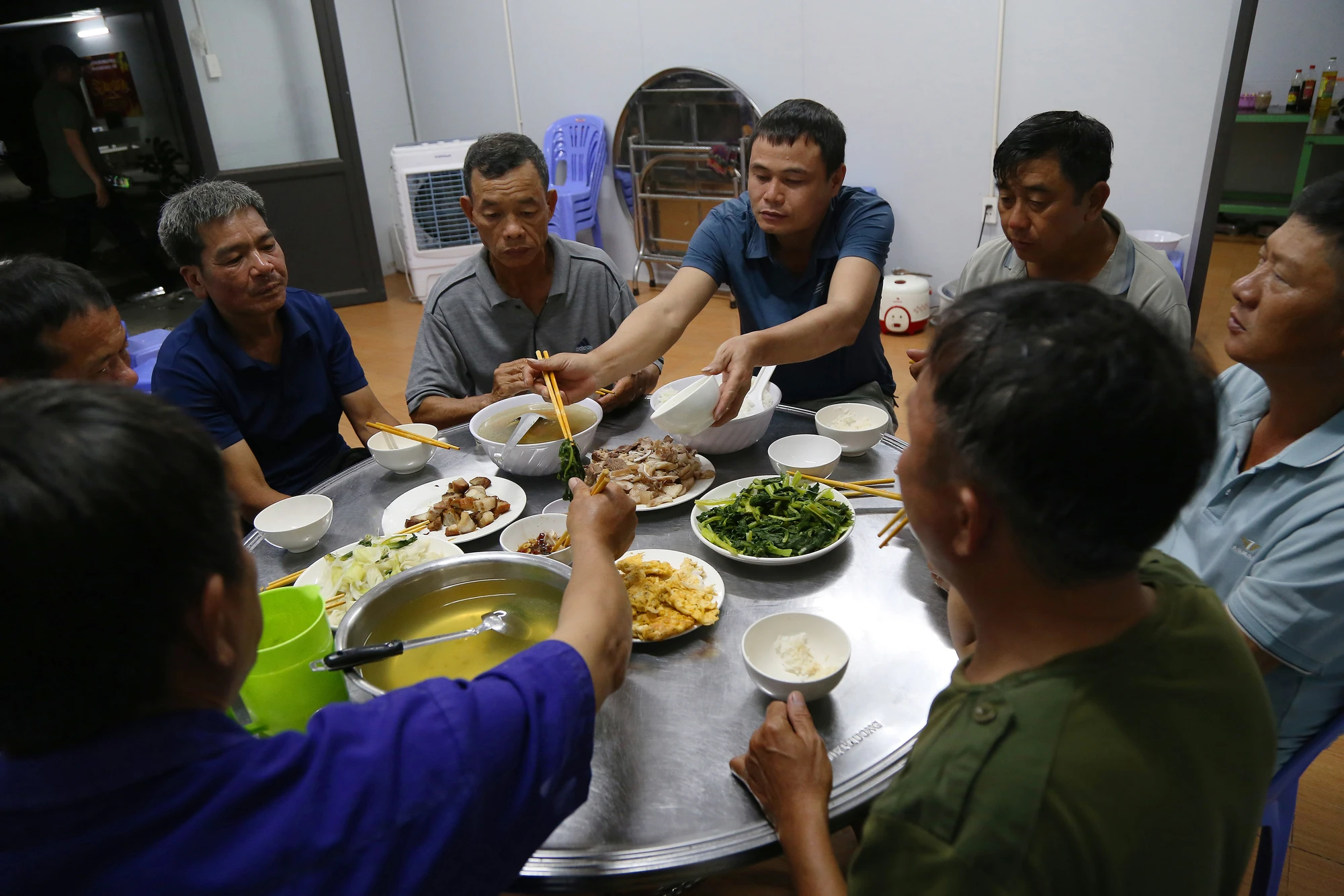 một ngày làm công nhân vành đai 3 tphcm (25).JPG