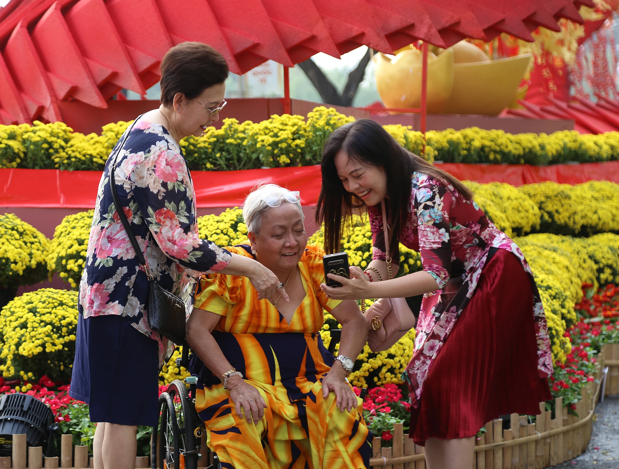 Đường hoa Phú Mỹ Hưng