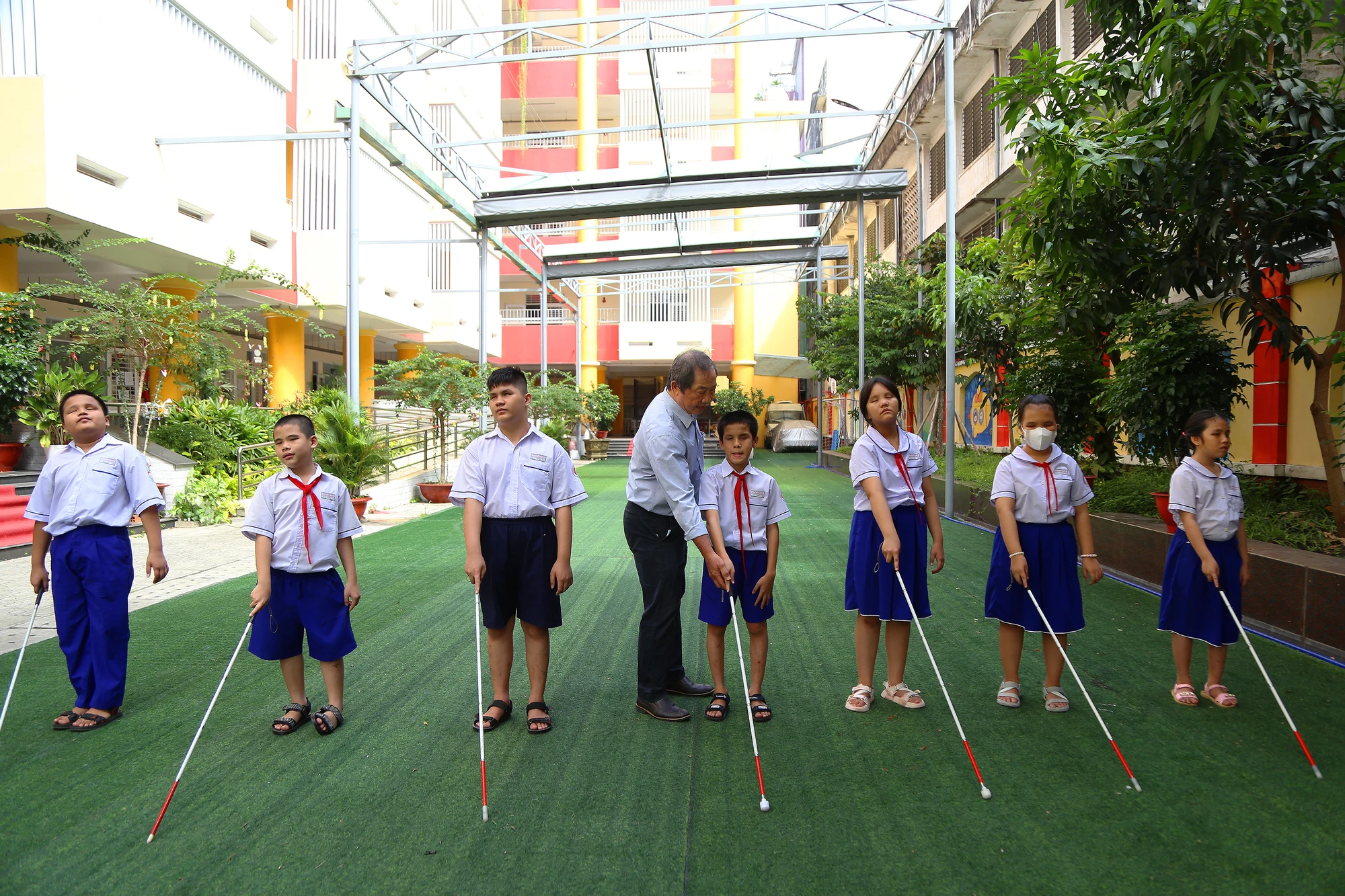 học sinh khiếm thị