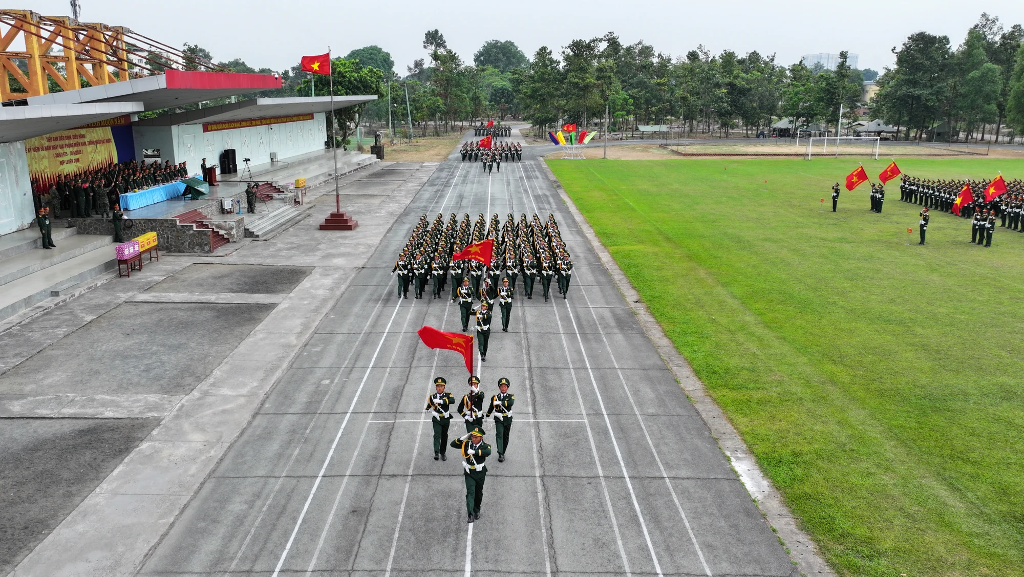 kỷ niệm 30-4 (1).JPG