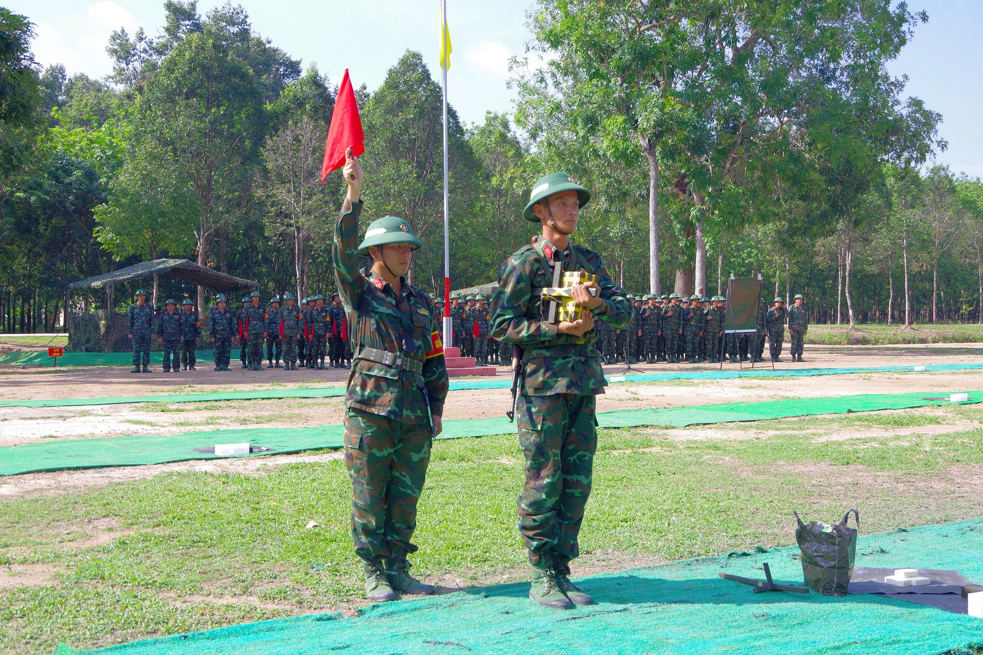 3 tiếng nổ (3).JPG
