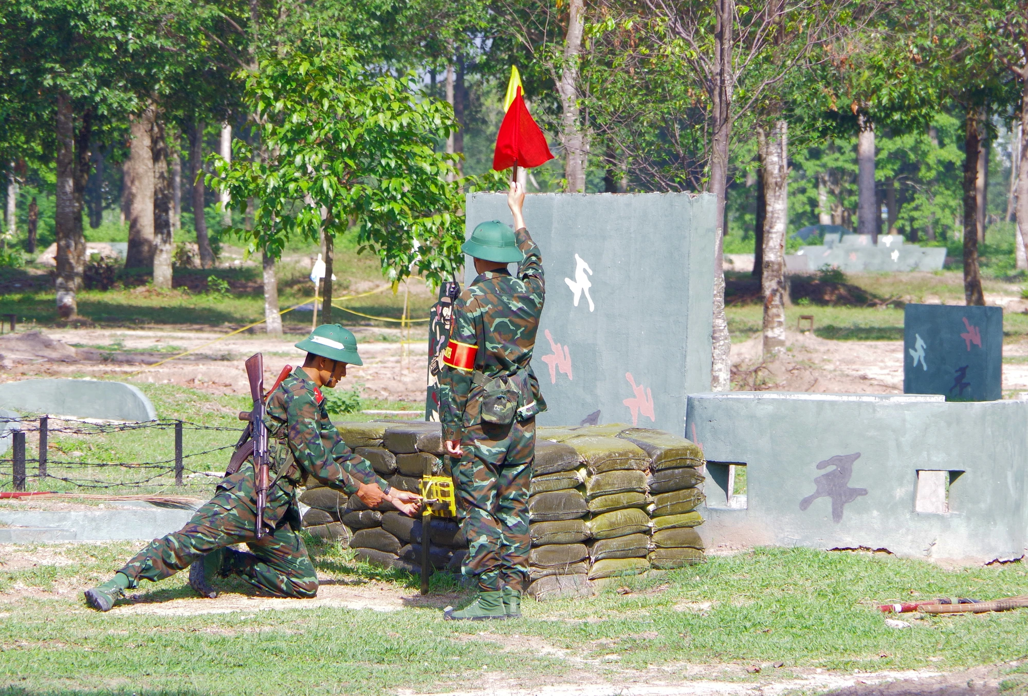 3 tiếng nổ (4).JPG