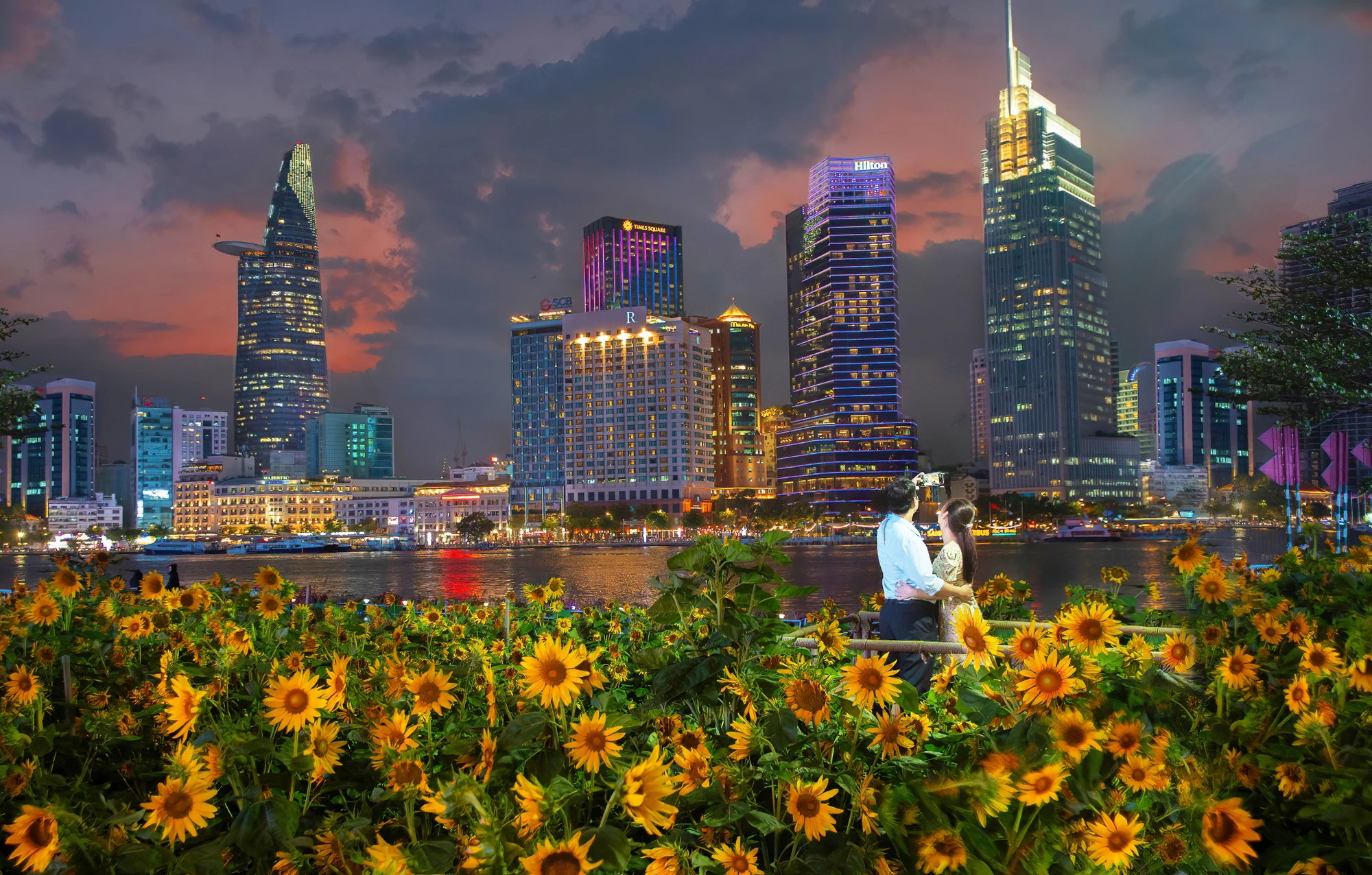 HẠNH PHÚC BÊN NHAU_LÊ HOÀNG MINH.jpg