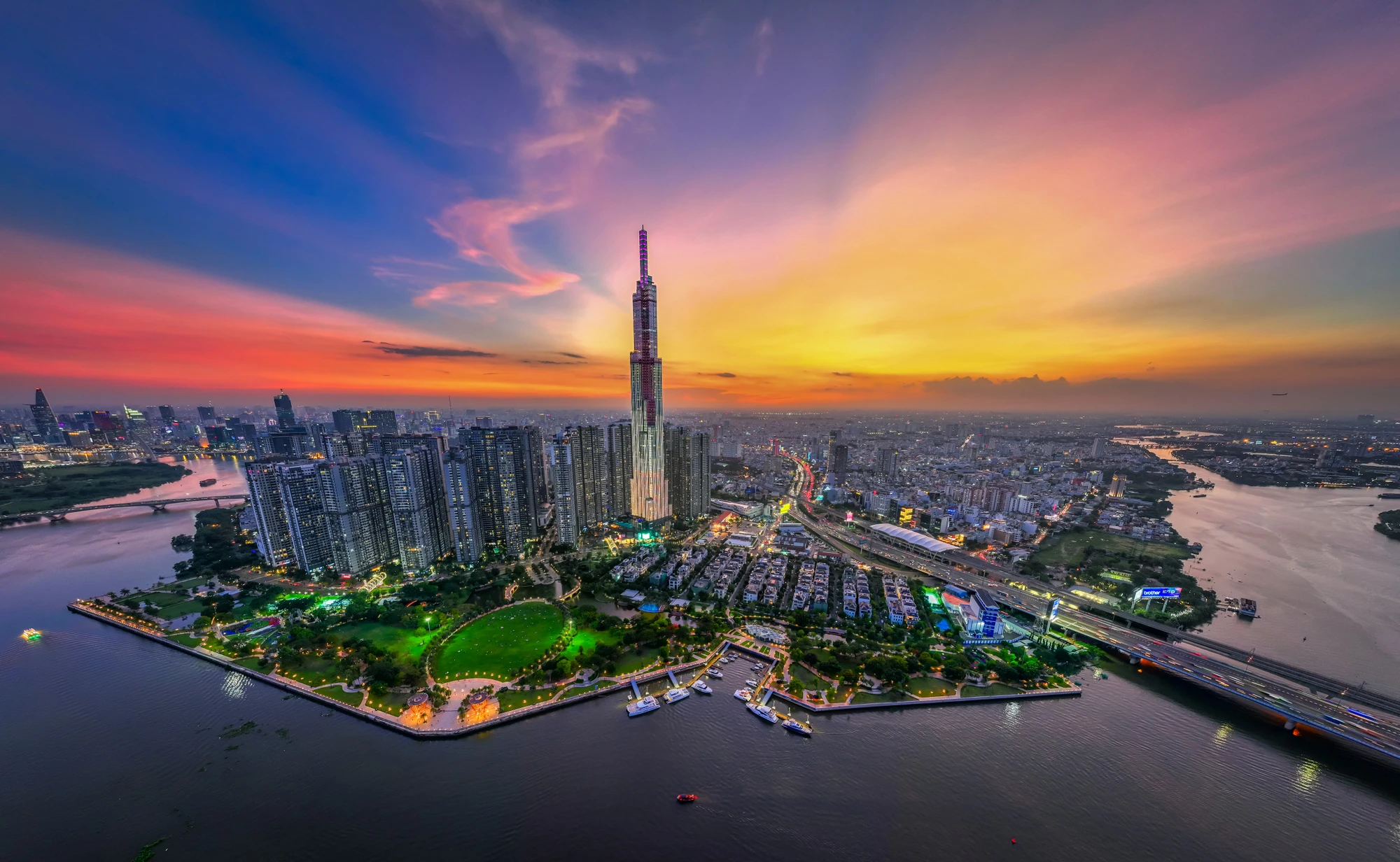 Hoàng hôn trên sông Sài Gòn - Đỗ Bá Hưng.jpg