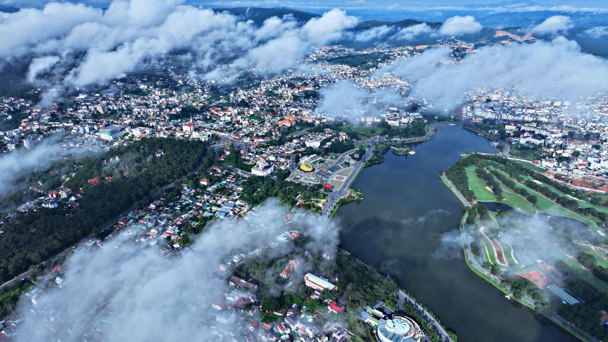 chinh - thanh.jpg