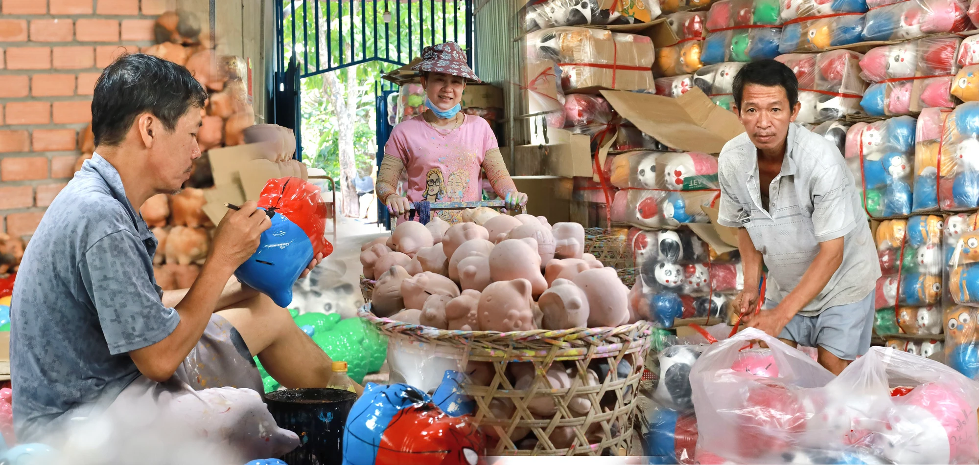 Làng nghề làm heo đất ở Bình Dương