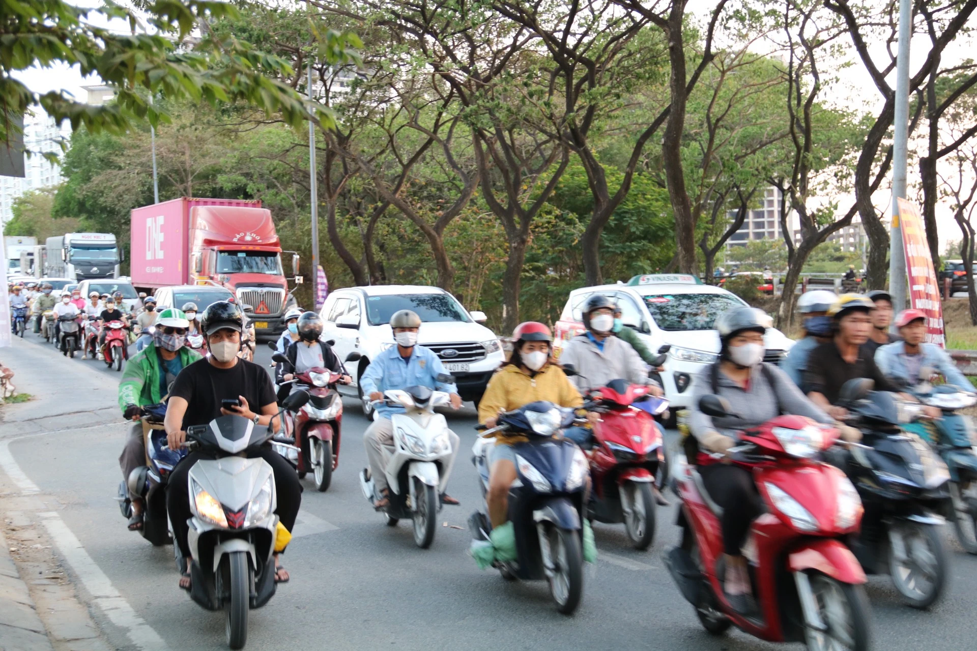 nut-giao-34.jpg