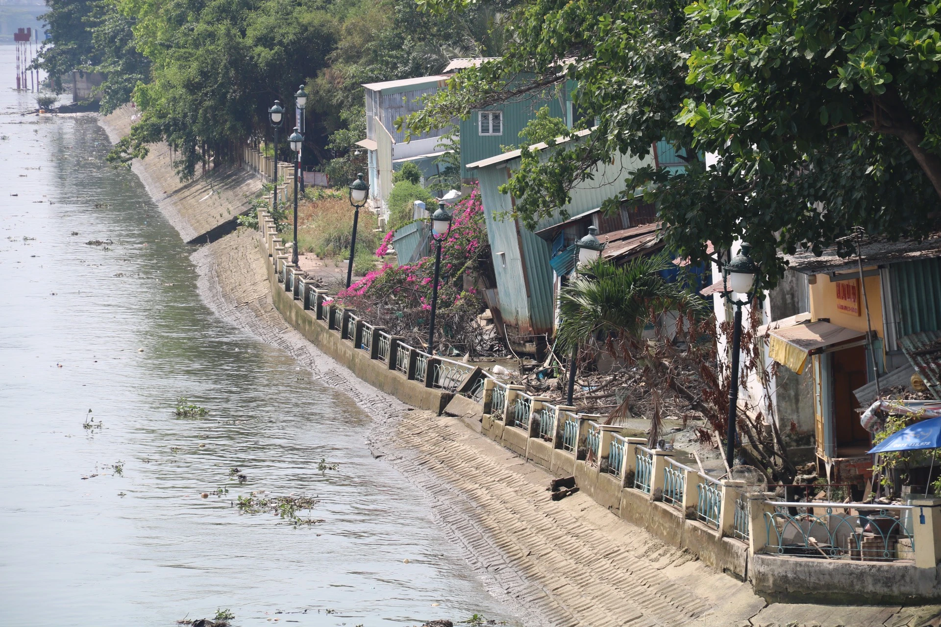 dự án Chống sạt lở bán đảo Thanh Đa