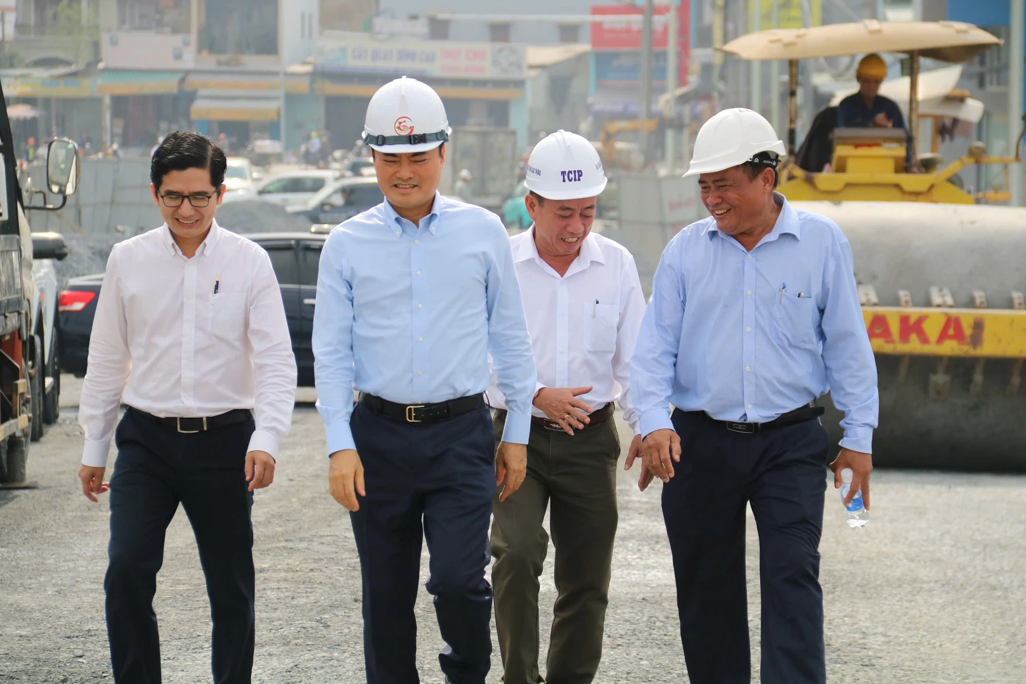 quan-binh-tan-011.jpg